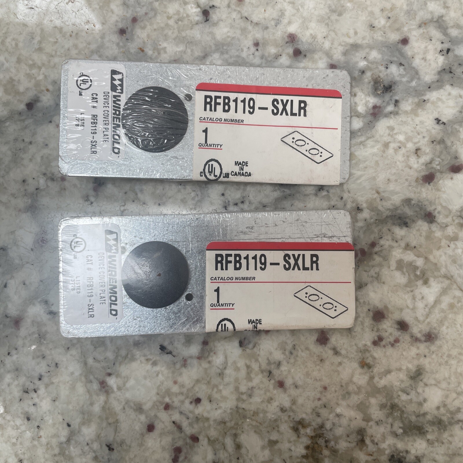 WIREMOLD RFB119-SXLR 1-GANG 2-OPENING SECTIONAL MICROPHONE DEVICE PLATE (QTY 2)
