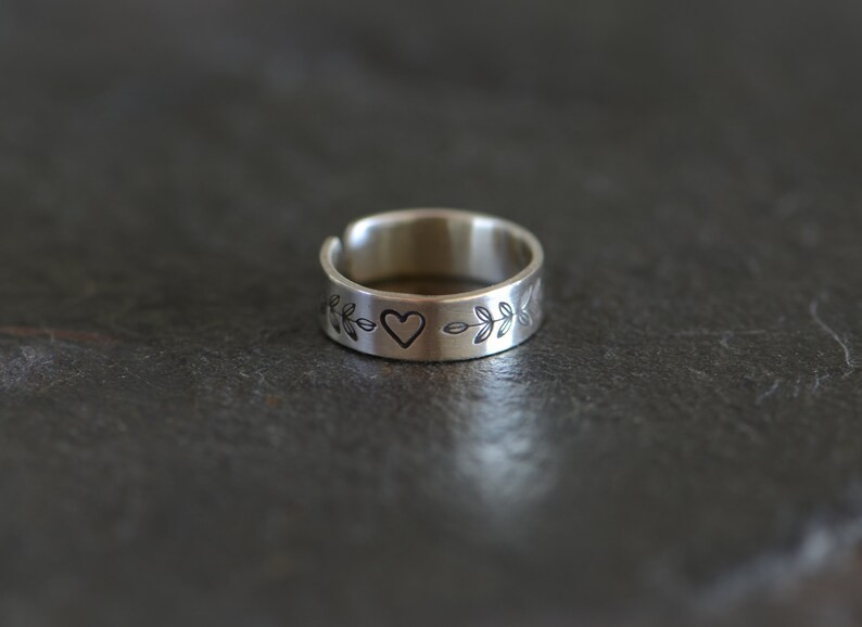 Sterling silver toe ring with hand stamped pattern - handmade