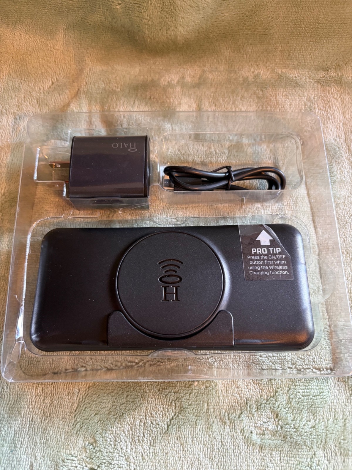 Halo Rapid Pack 10k Wireless Portable Power Pack Charging Pack