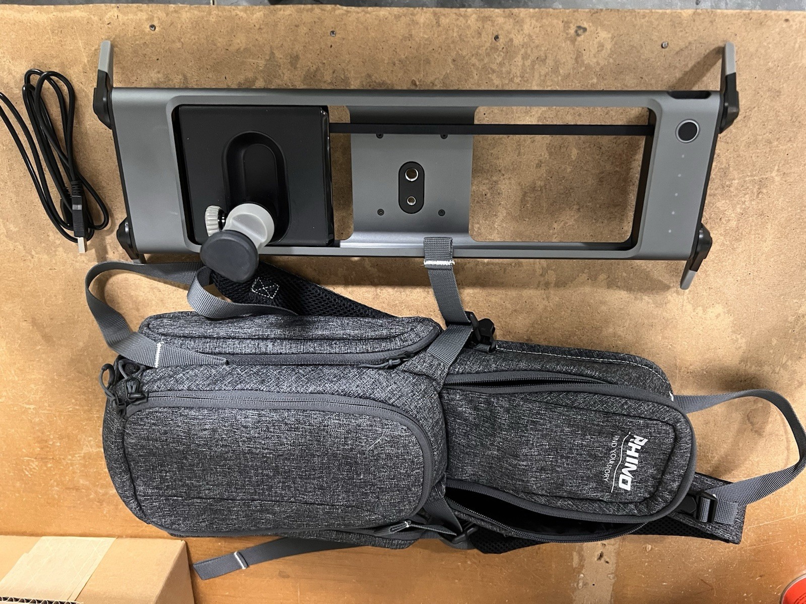 Rhino Camera Gear ROV PRO Everyday Motorized Slider (8-Inch). With Backpack