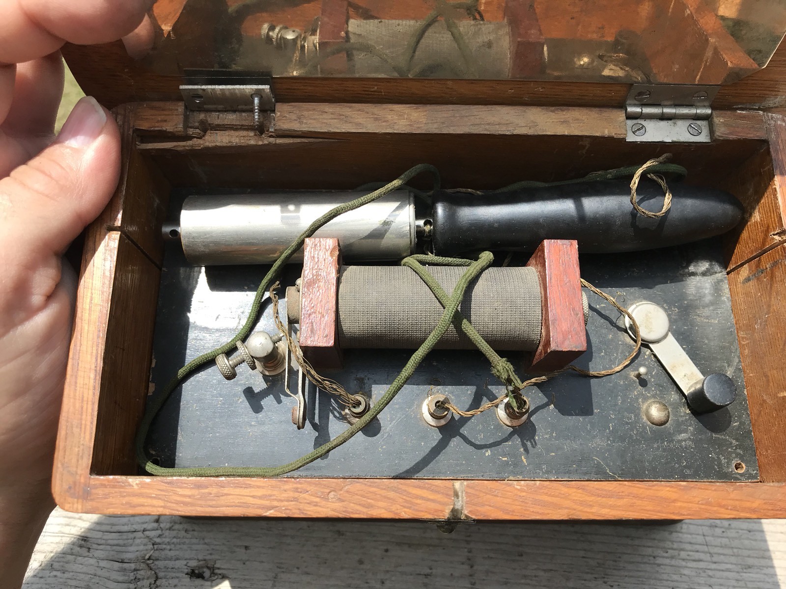 Unknown Mad Scientists Antique Rare Medical Shock Machine Metal Curling Iron ?
