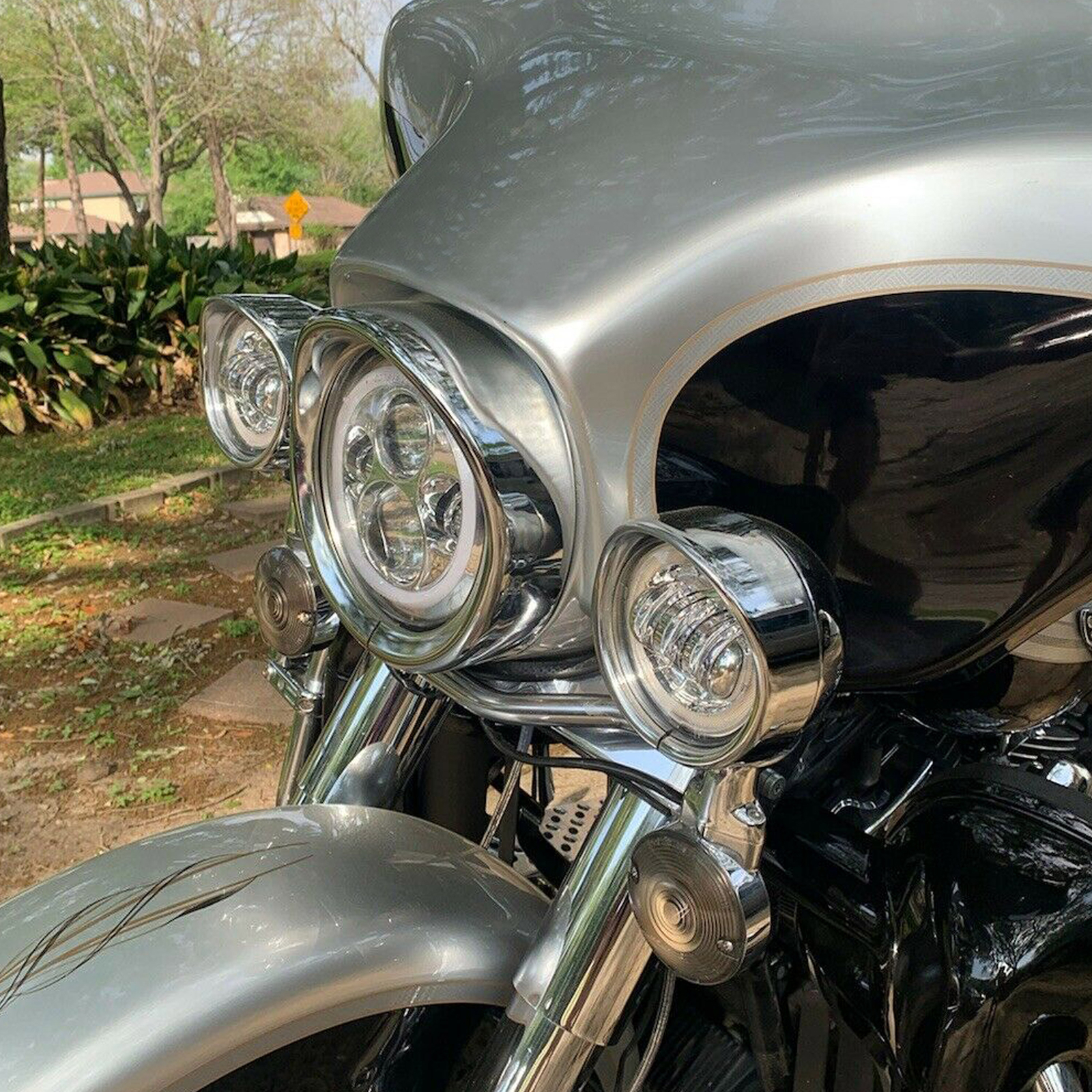 Fit For Harley Touring 94+ 7" Headlight 4.5 Passing Light Trim Ring Bezel Visor