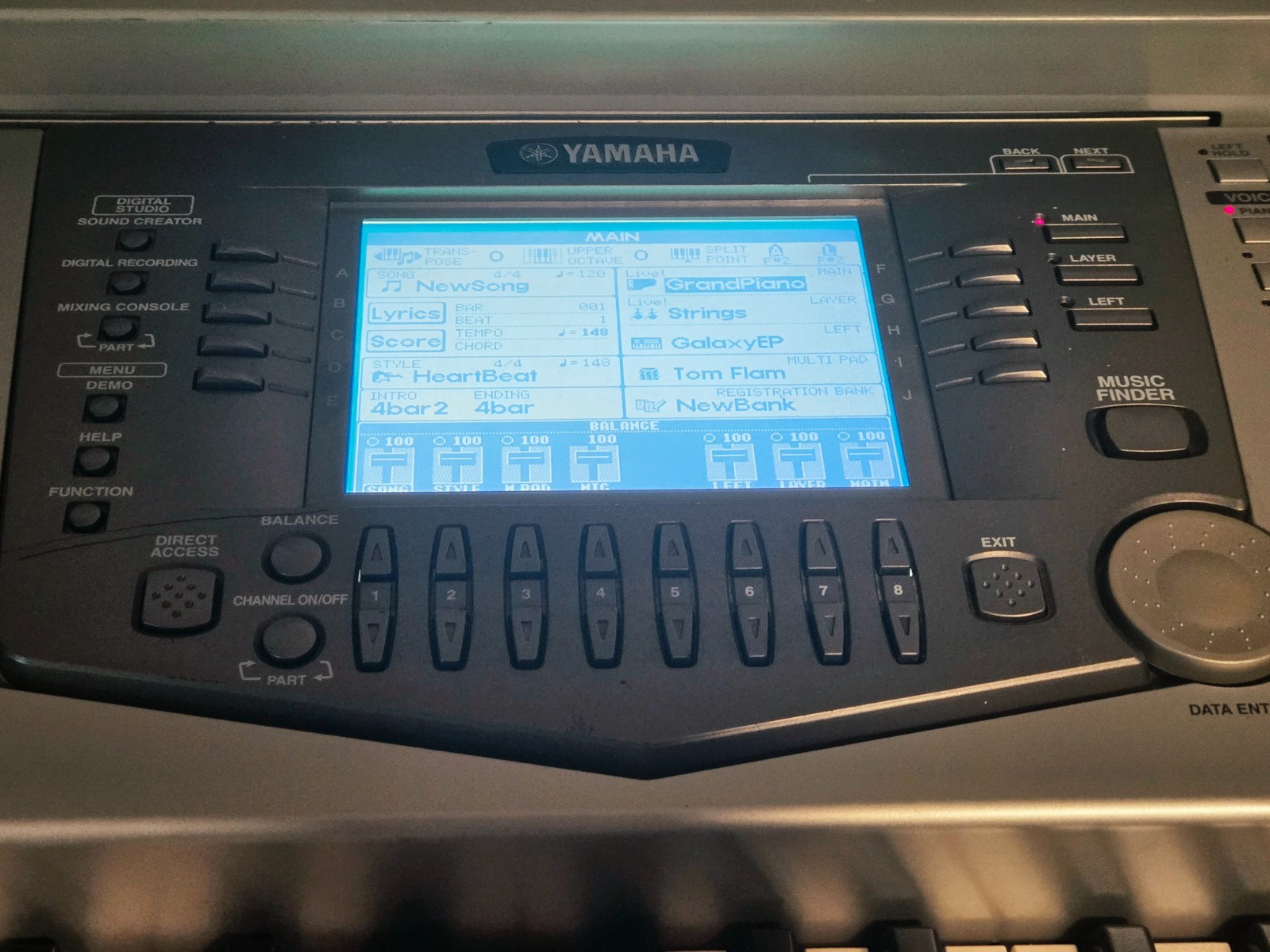 yamaha PSR 2100 KEYBOARD