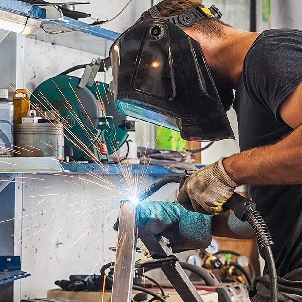 Stable and Tight Connection with Standardized Design Nozzles Contact Tips