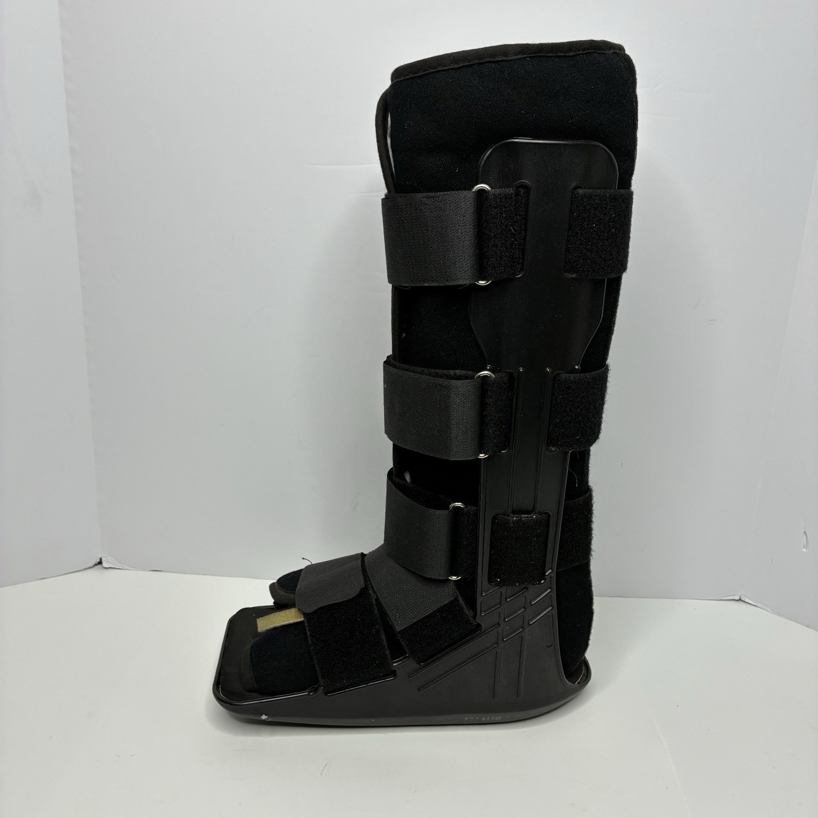 DJ Orthopedics Leg/Ankle Boot Walking Foot Brace Med