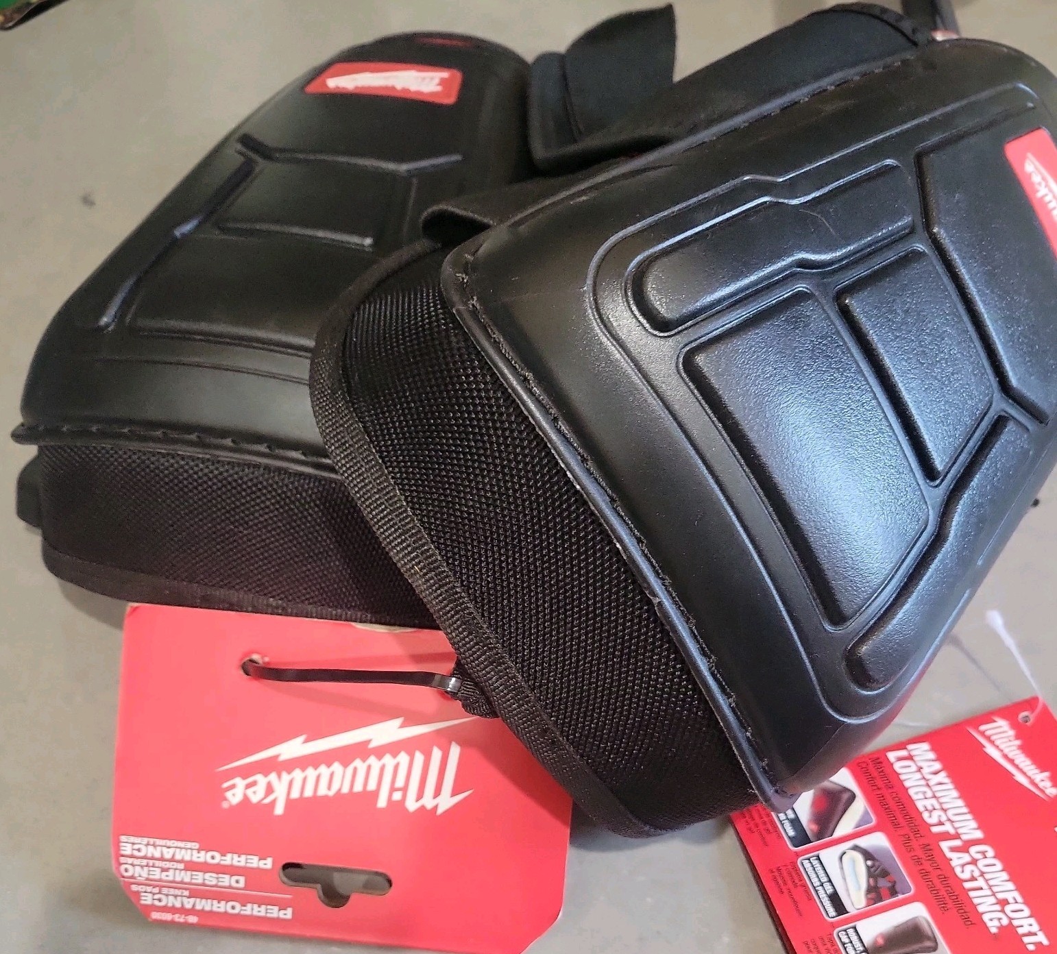 Milwaukee 48-73-6030 Performance Hard Shell Knee Pad