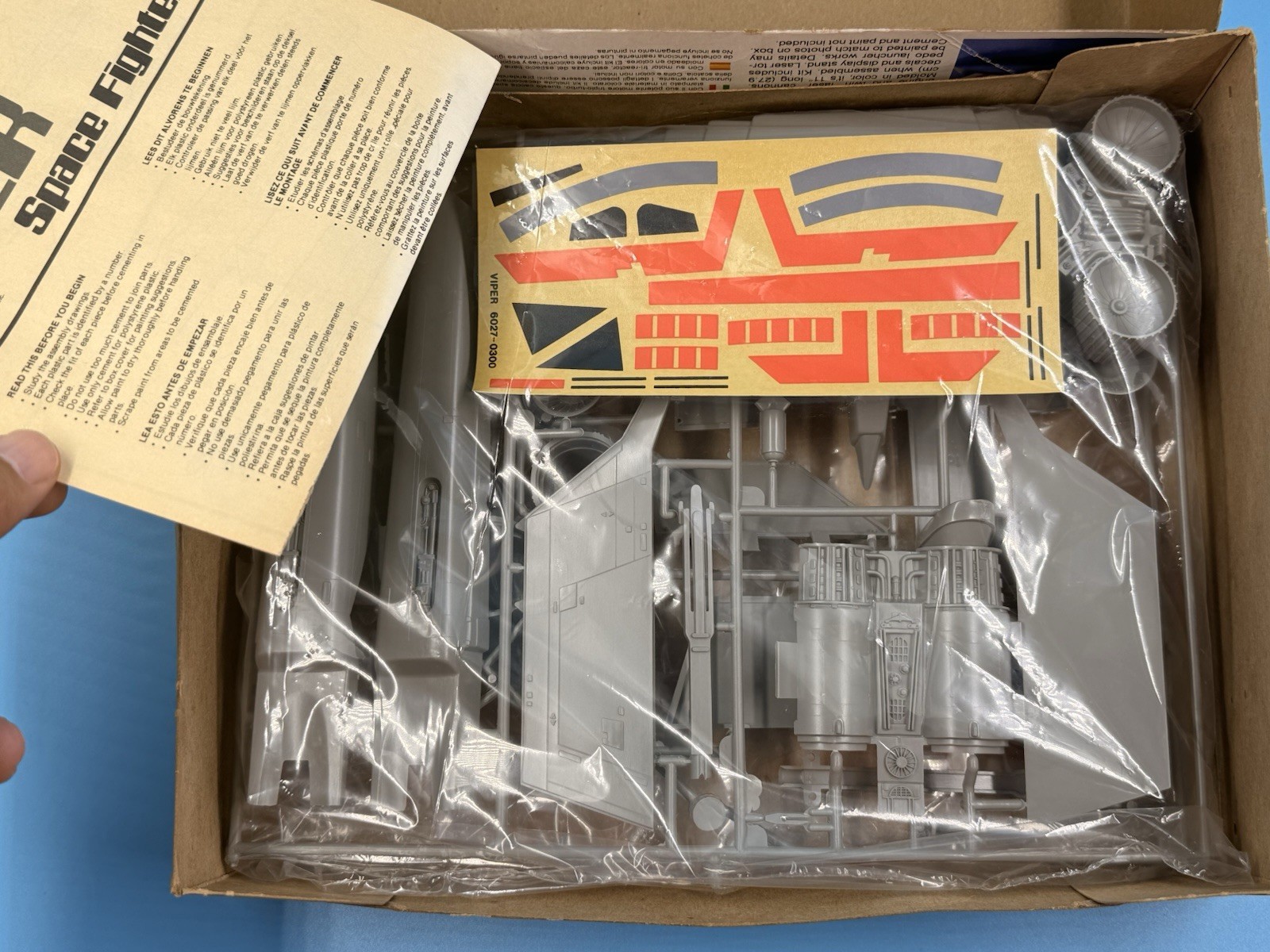 MONOGRAM BATTLESTAR GALACTICA COLONIAL VIPER MODEL KIT BOXED 1978 6027