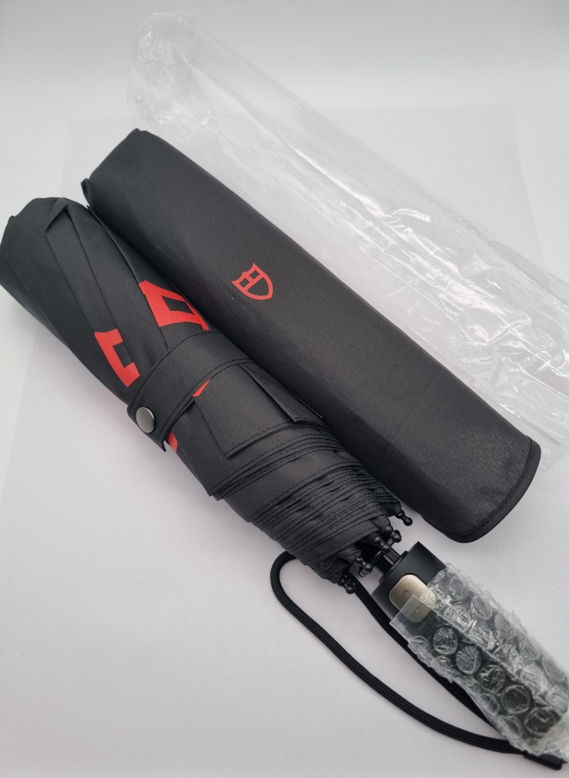 Tudor New TUDOR Watch Logo Personal Umbrella With Carry Case Black