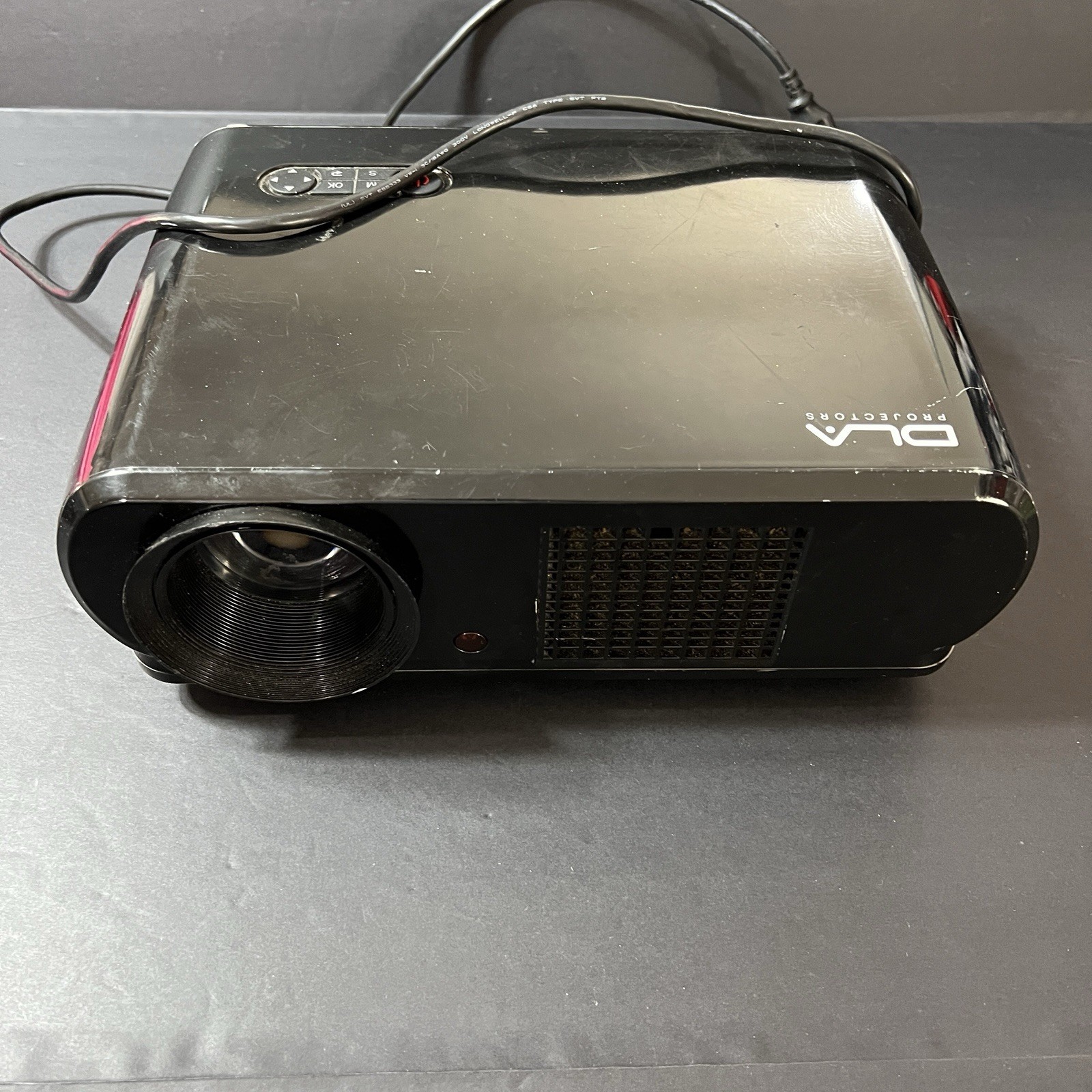 X500R DLA Projector (Projector Only) Read Description