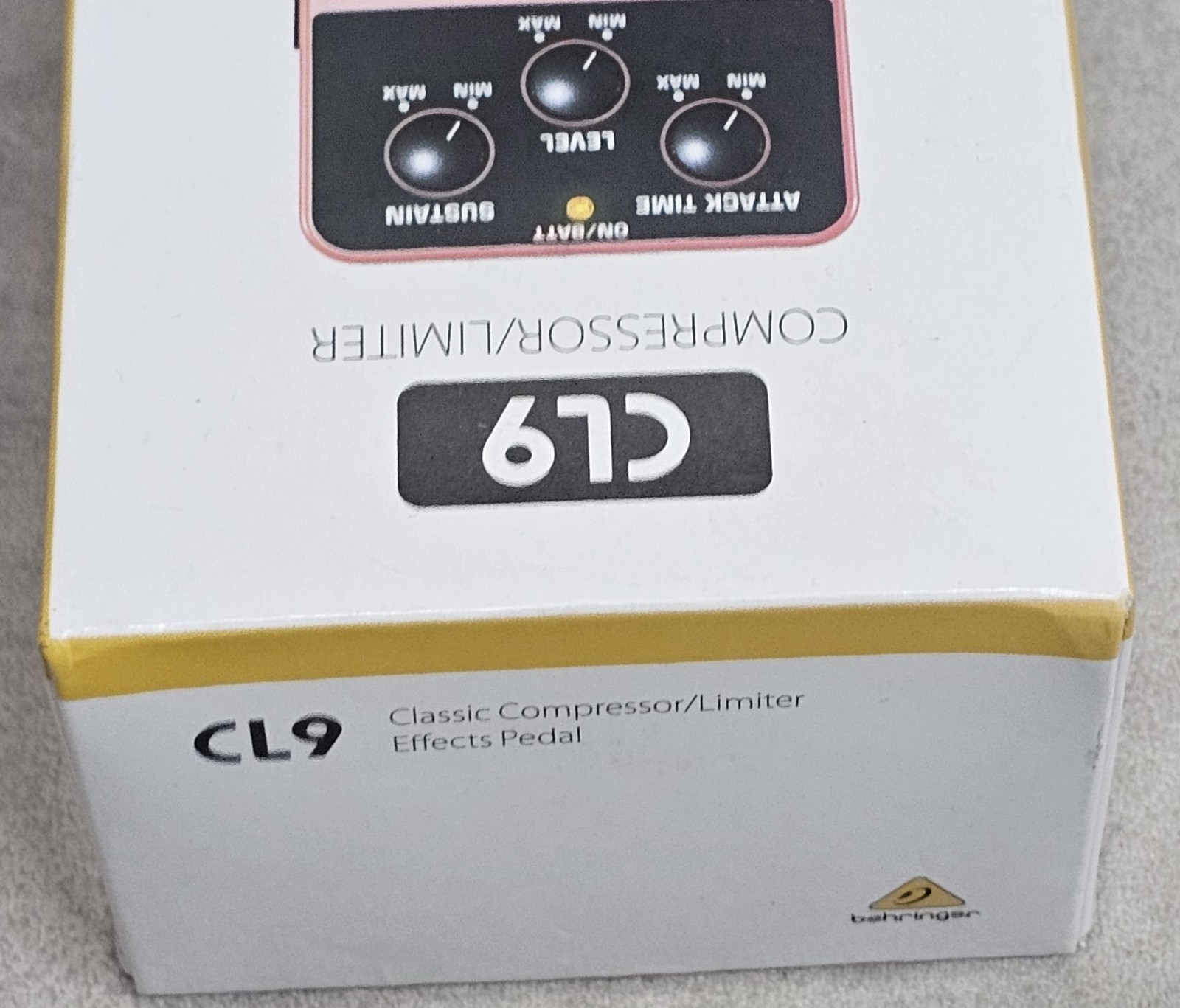 Behringer Compressor Limiter CL9 Red Guitar Pedal Compressor Limiter