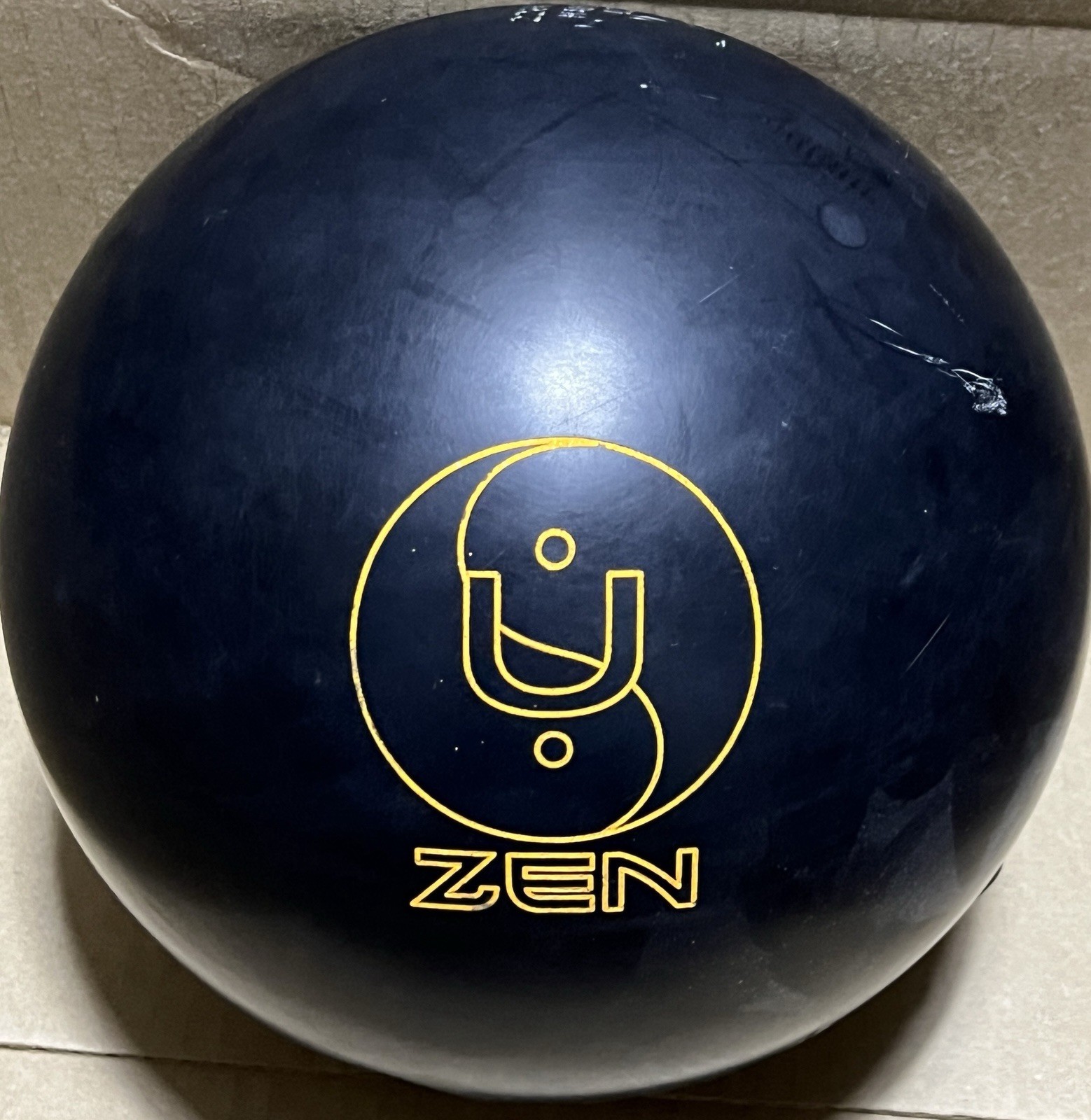 900 Global Zen U 15 lb Bowling ball Used Single Drill