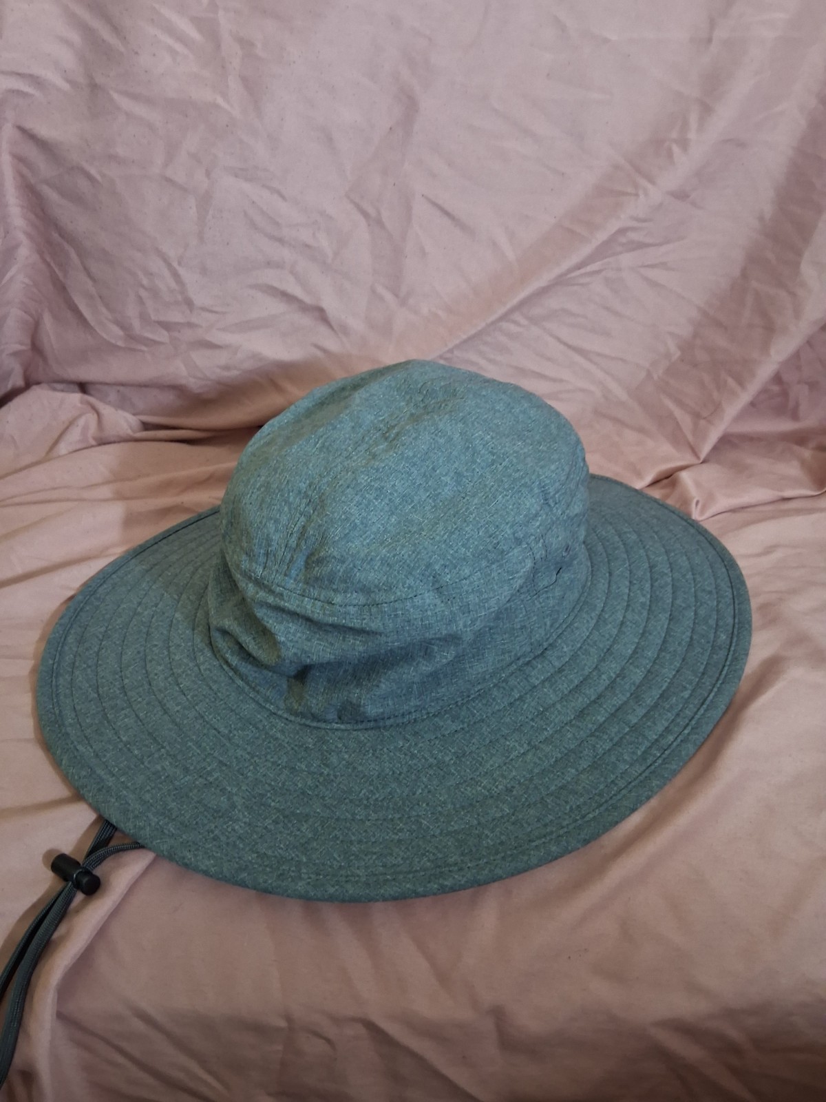 Gray Wide Brim Camping Hiking Hat with Chin Strap Outdoor Wide Brim Hat