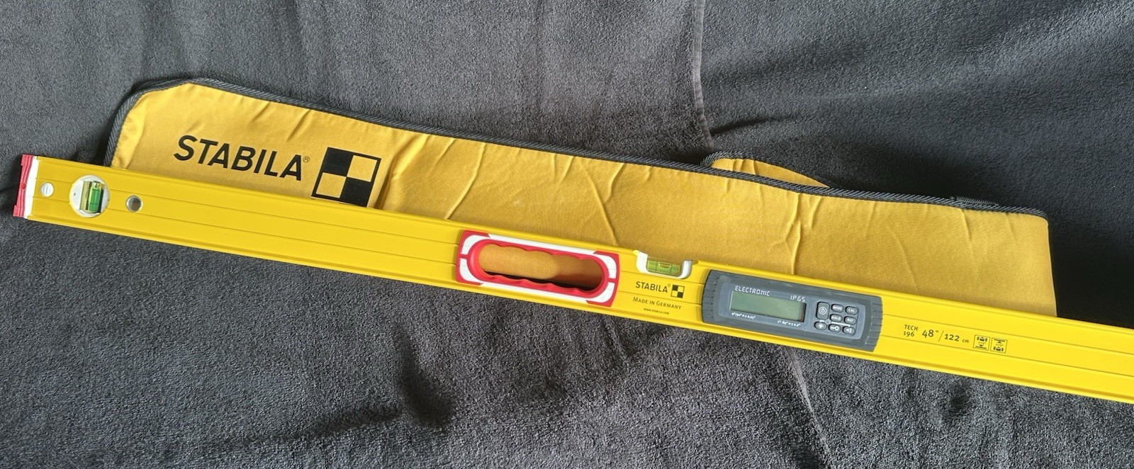 Stabila 48" Tech 196 Electronic Level Dust & Waterproof IP65 With Case