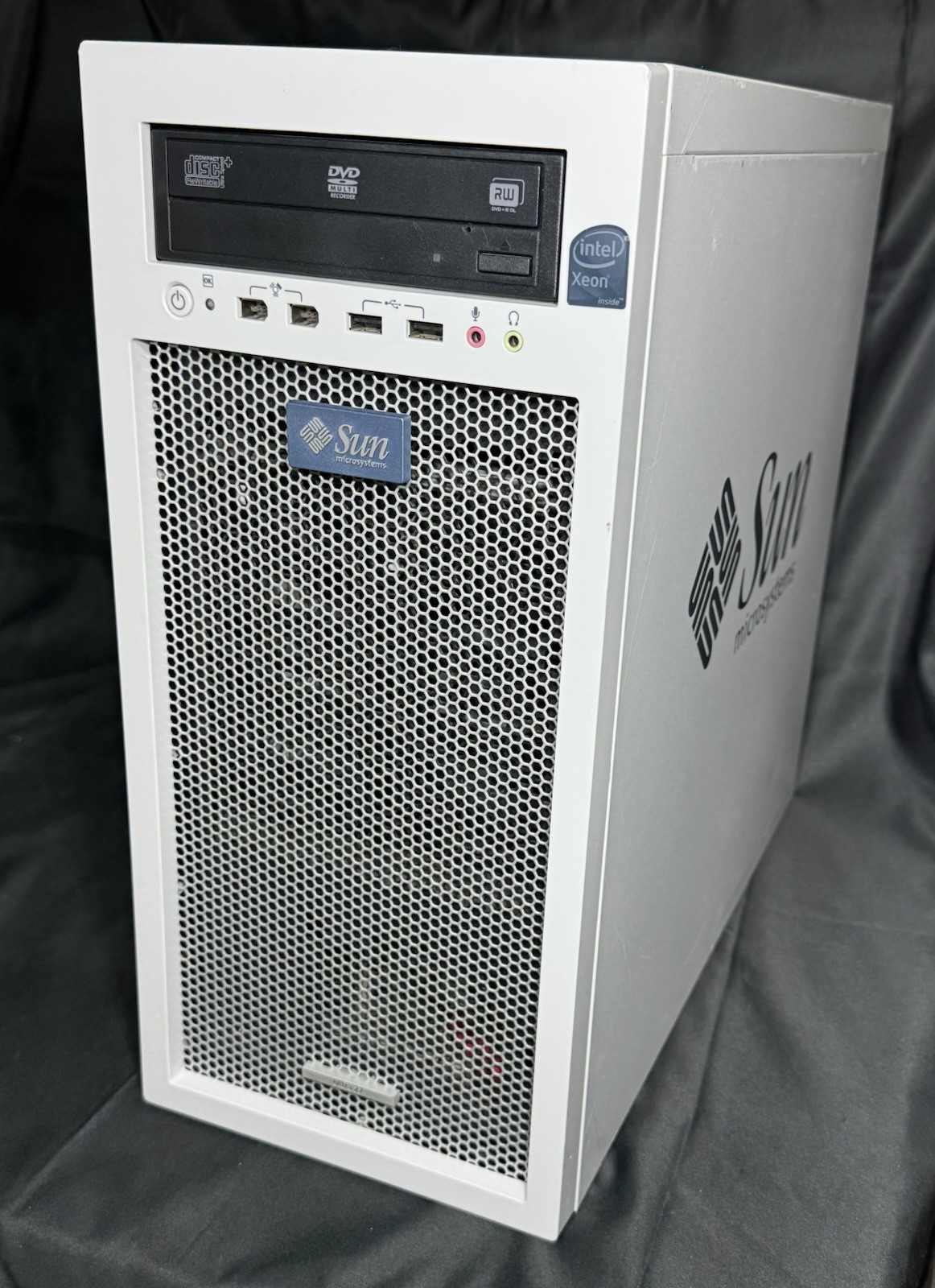 Sun Ultra 27 Workstation 2.93GHz CPU, 6GB Mem, FX1800 Graphics, 500GB HDD, DVD