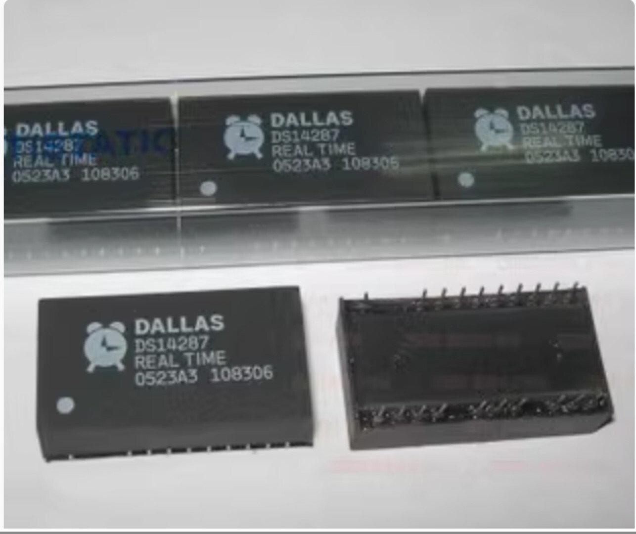 DS14287 DIP24 RTC Module with NVRAM 32.768kHz Oscillator Battery Backup RH