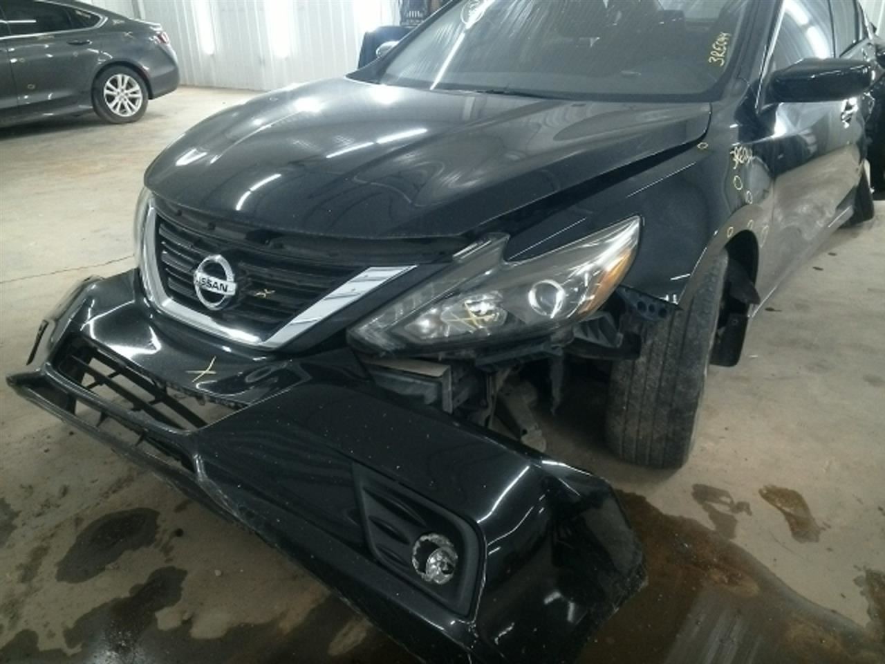 Passenger Right Front Spindle/Knuckle Fits 09-14 16-23 MAXIMA 104855042