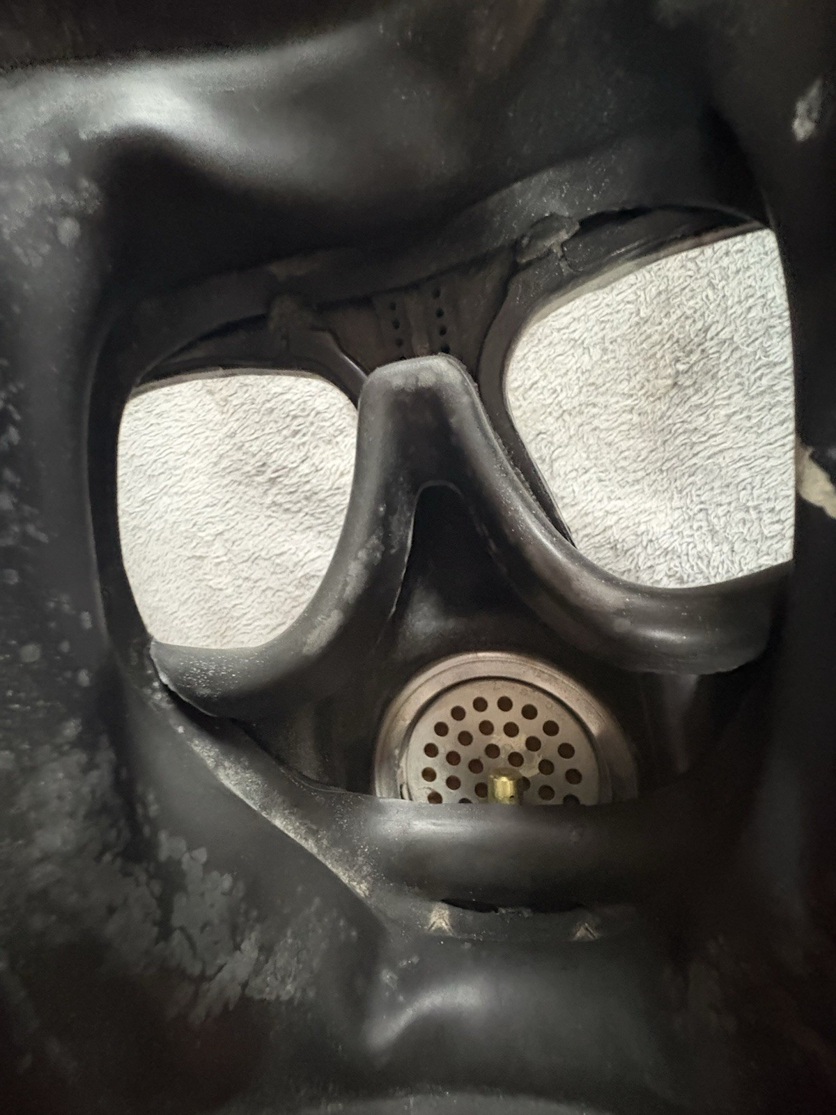 British Military Issue 1966 S 6 Respirator, Size Small