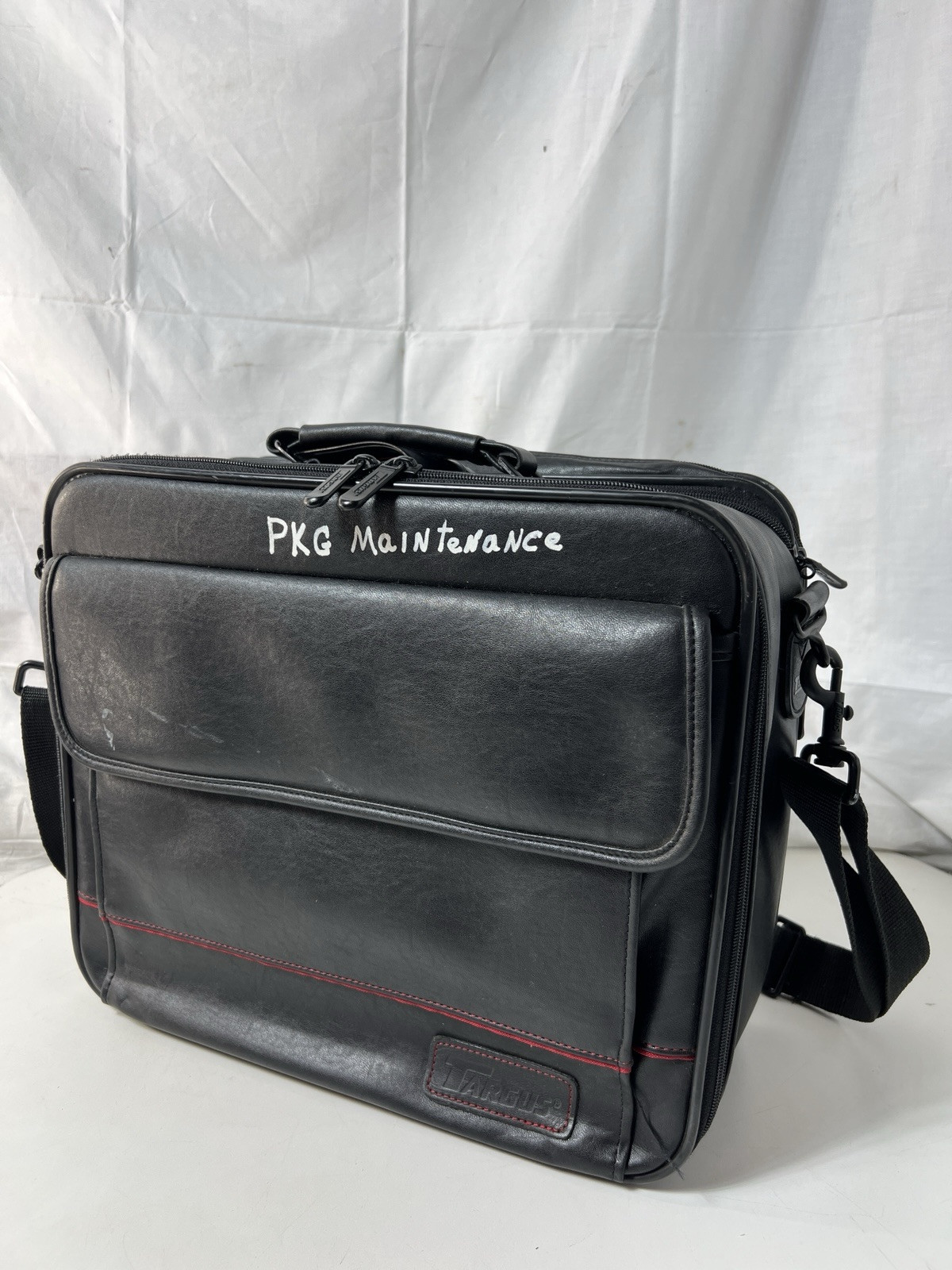 Targus Large Computer Bag Carrying Case Briefcase Laptop Notebook Leather See De