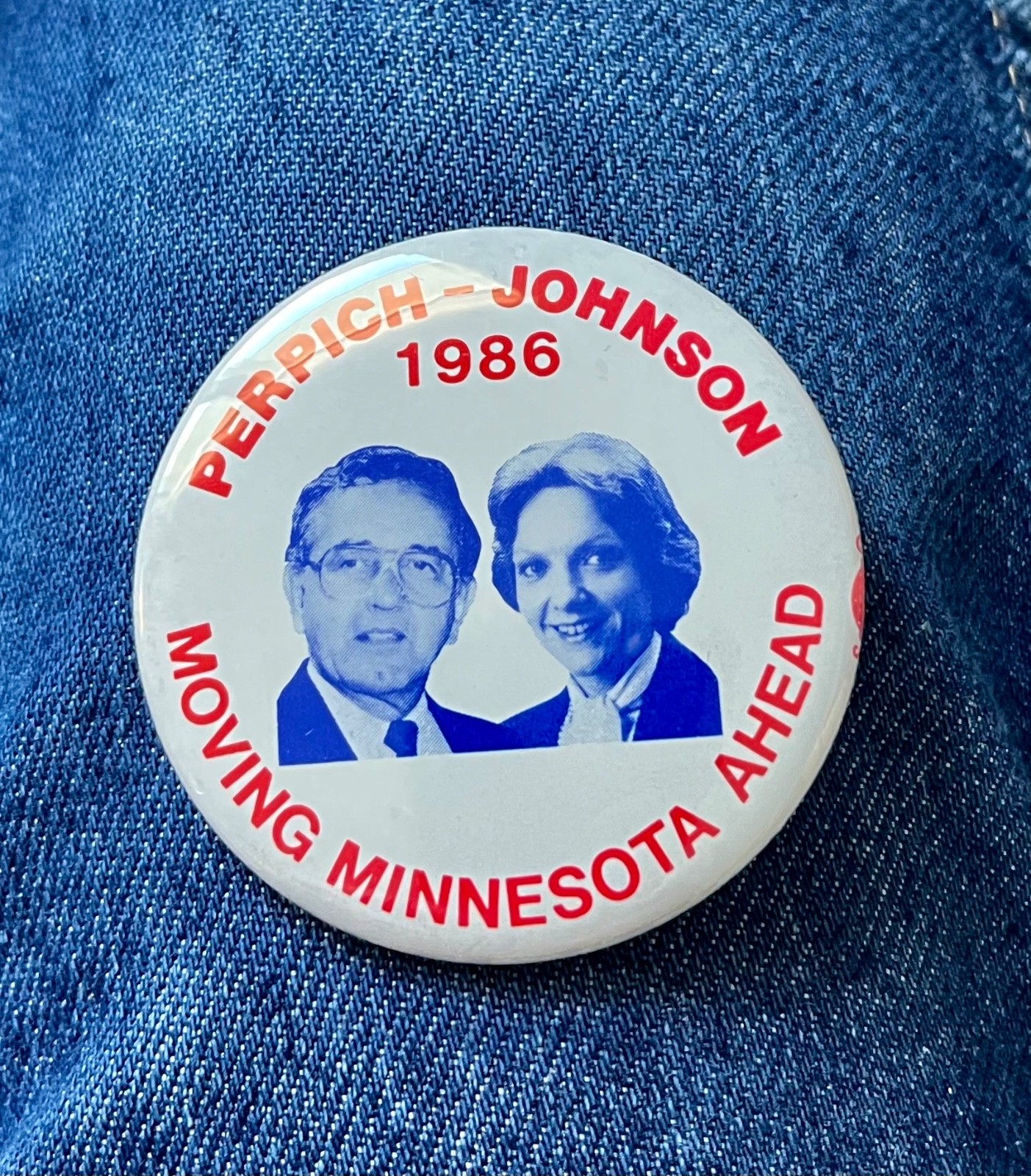 1986 Rudy Perpich Marlene Johnson For Governor Moving Minnesota Ahead 2 1/4" Cel