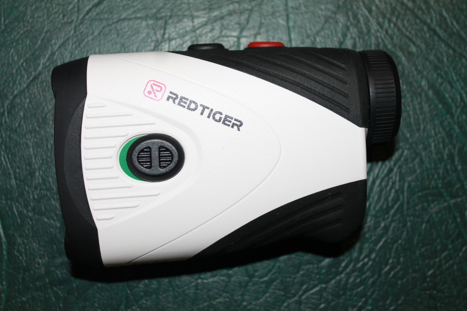 Red Tiger Magnetic Hold Range finder