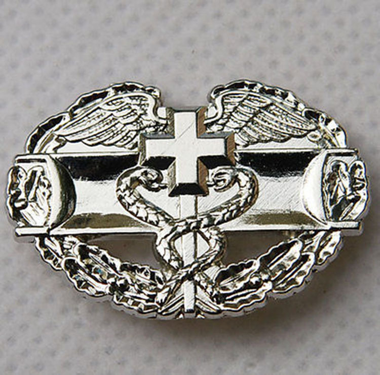 US Army Combat Medical Medic Metal Badge 1st Award Hat Pin