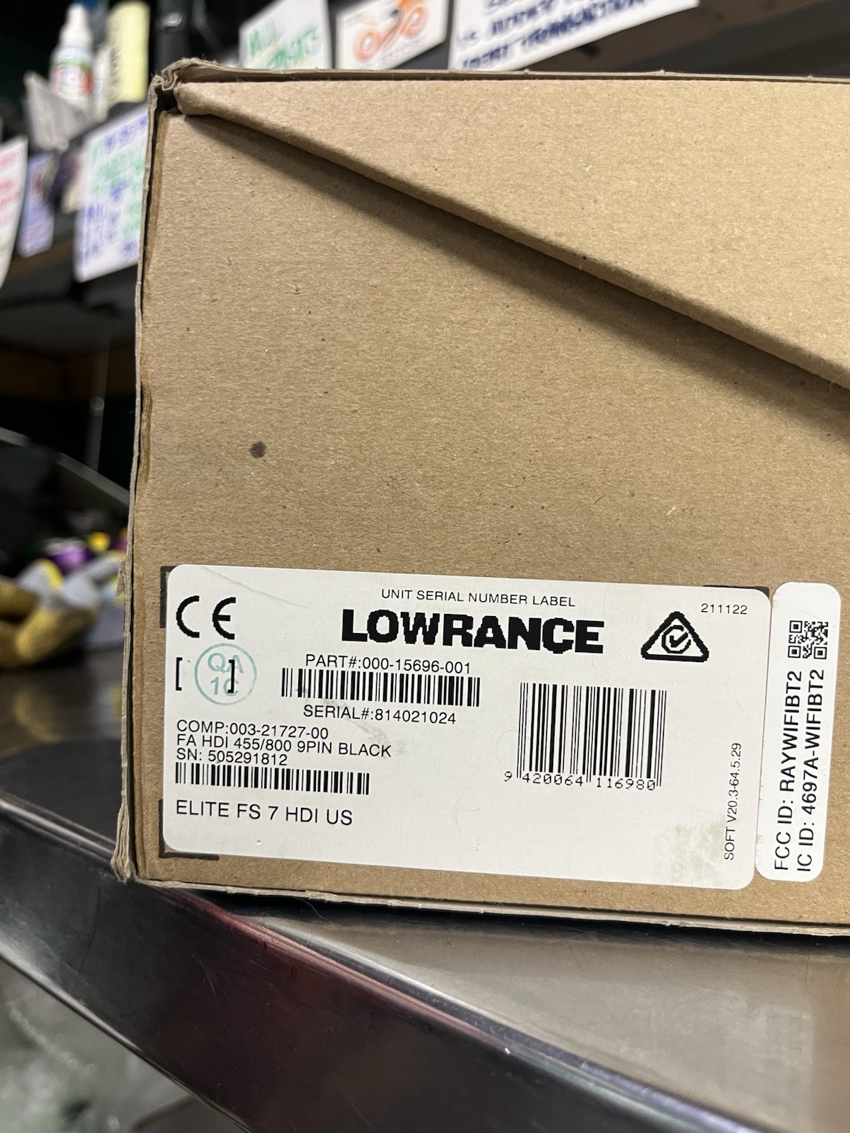 Lowrance Elite FS 7 Fish Finder Chartplotter w/ Active Imaging 3-in-1 Transducer