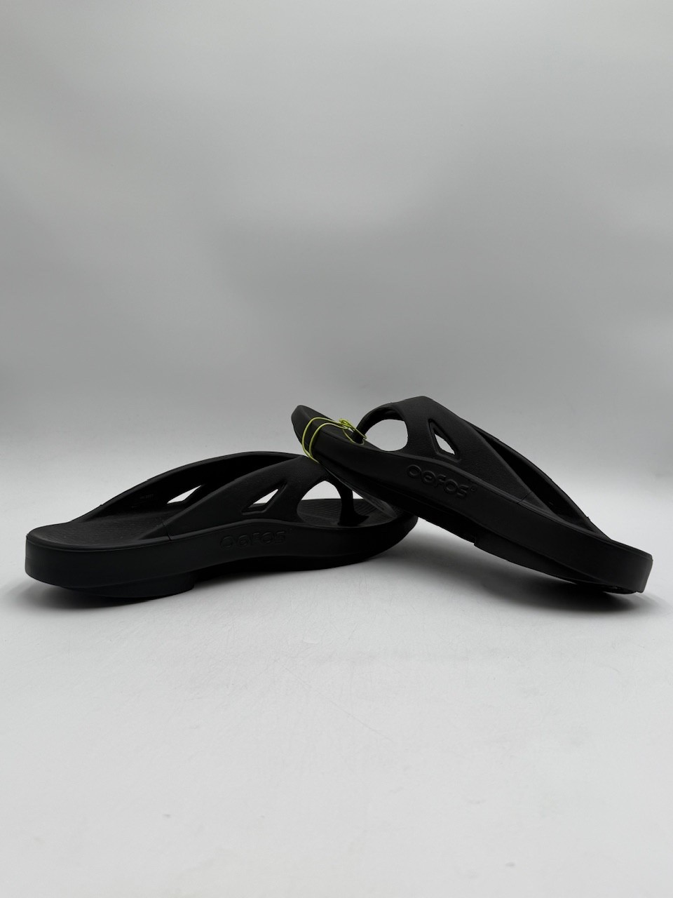 Oofos OORIGINAL Unisex USED Slide Sandal Black Multiple Sizes