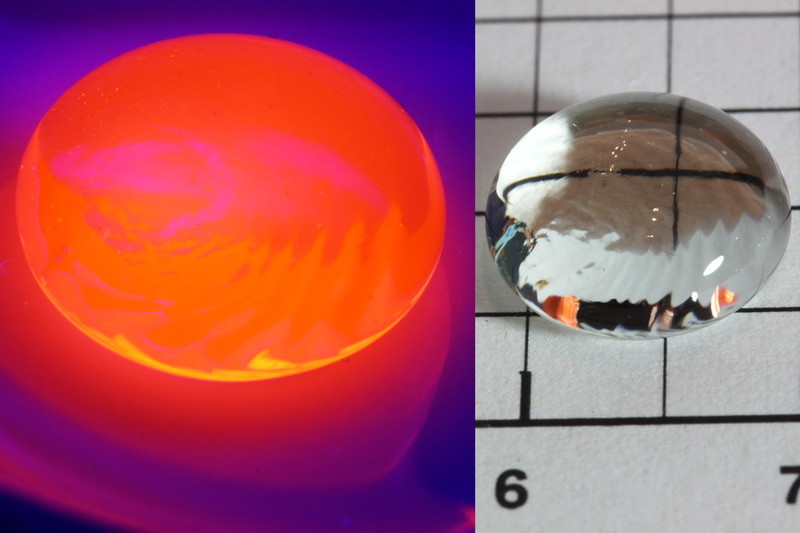 Samarium 3+ doped phosphate glass bead - orange fluorescense - Very rare!