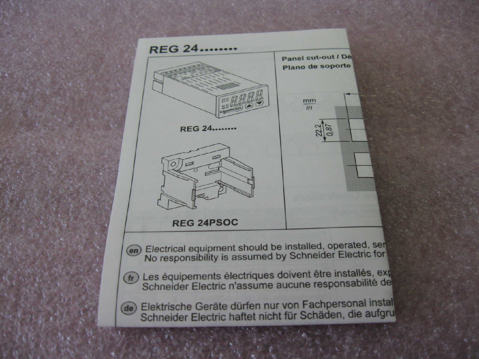 SCHNEIDER REG24PTP1LHU TEMPERATURE CONTROL-NIB