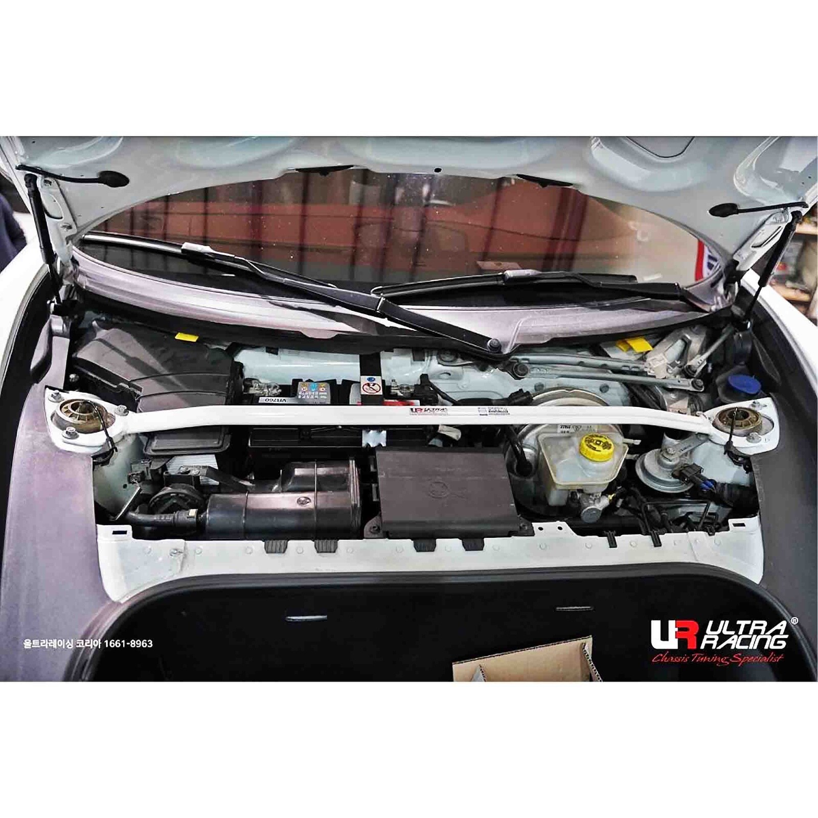 PORSCHE 911 CARRERA 4S 991 2011-2016 ULTRA RACING 2POINT FRONT STRUT TOWER BRACE