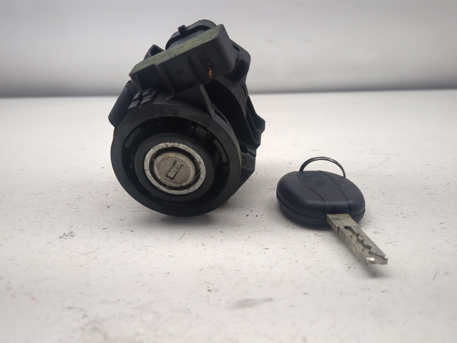 08-13 Piaggio MP3 400 Front Ignition with Key Set