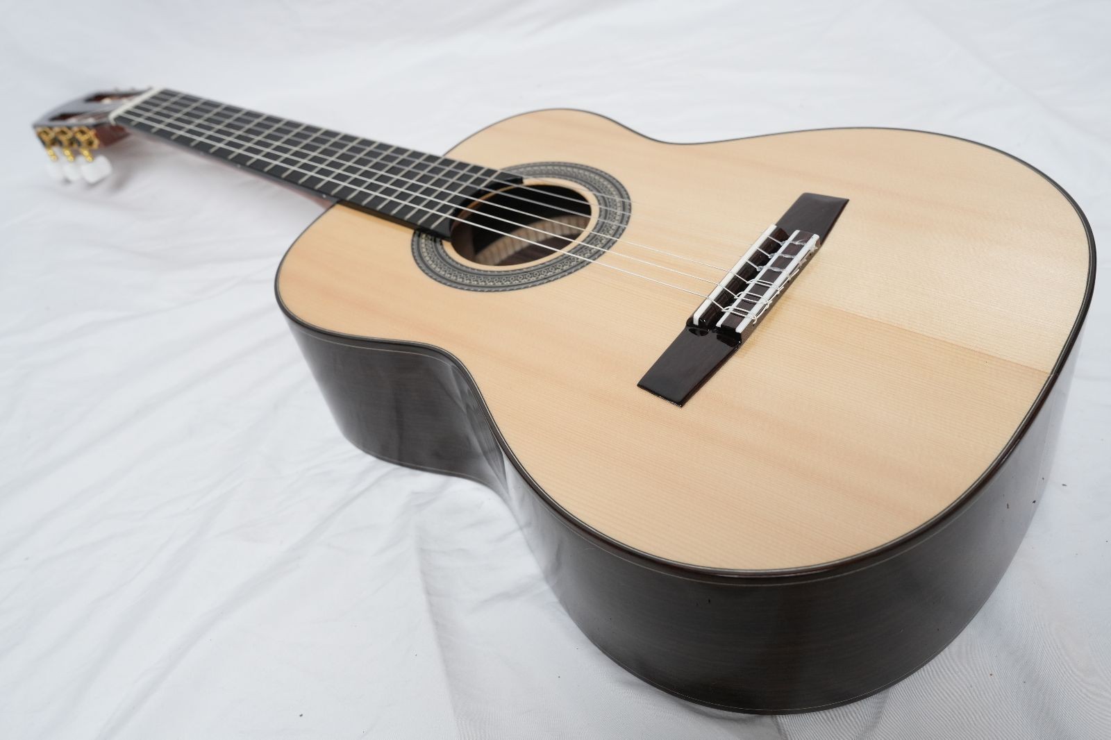 ARIA A-70A-S ALT Classical Guitar Compact Size With Soft Case