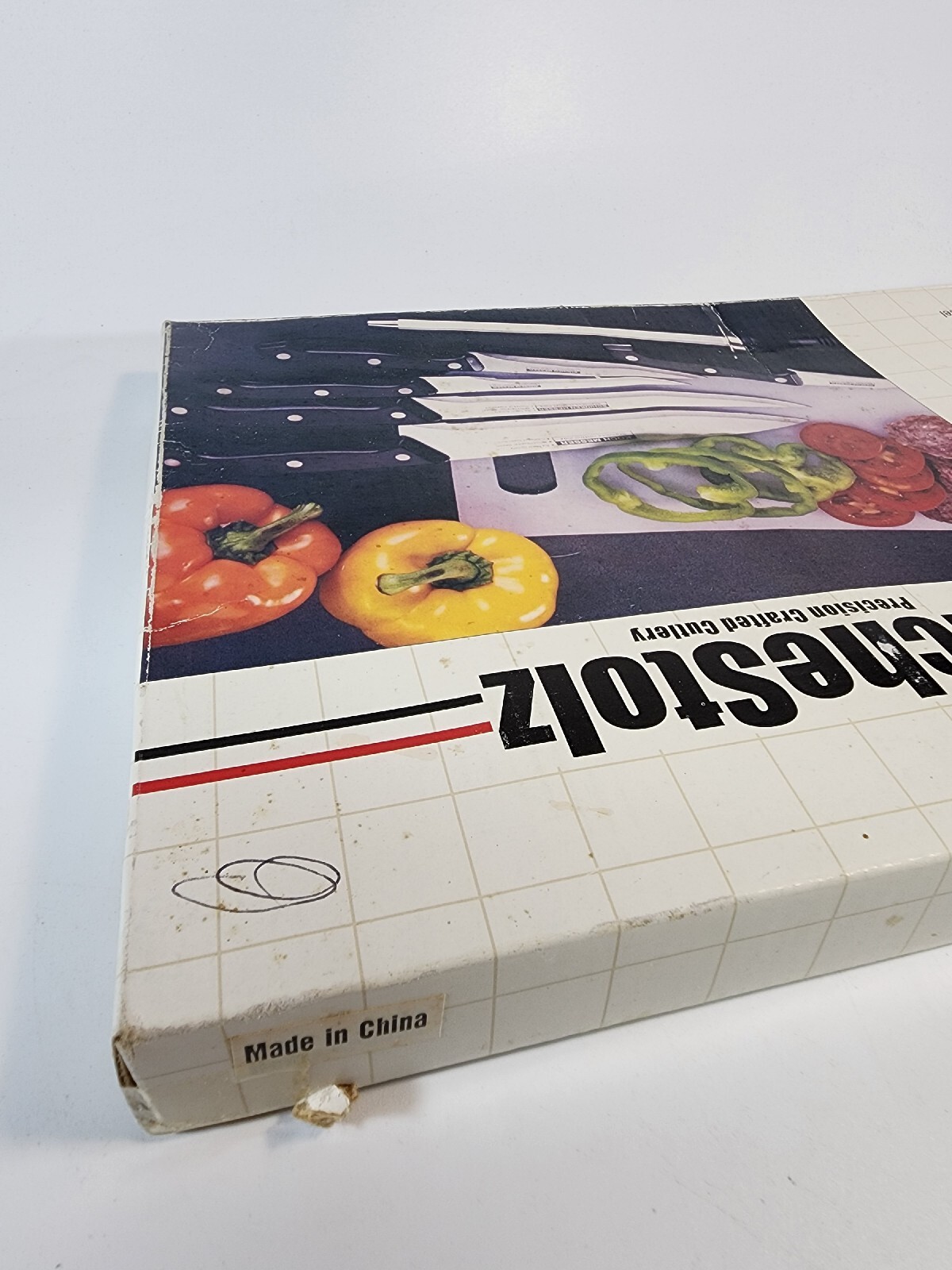 KücheStolz Precision Crafted Cutlery Plus Cutting Board