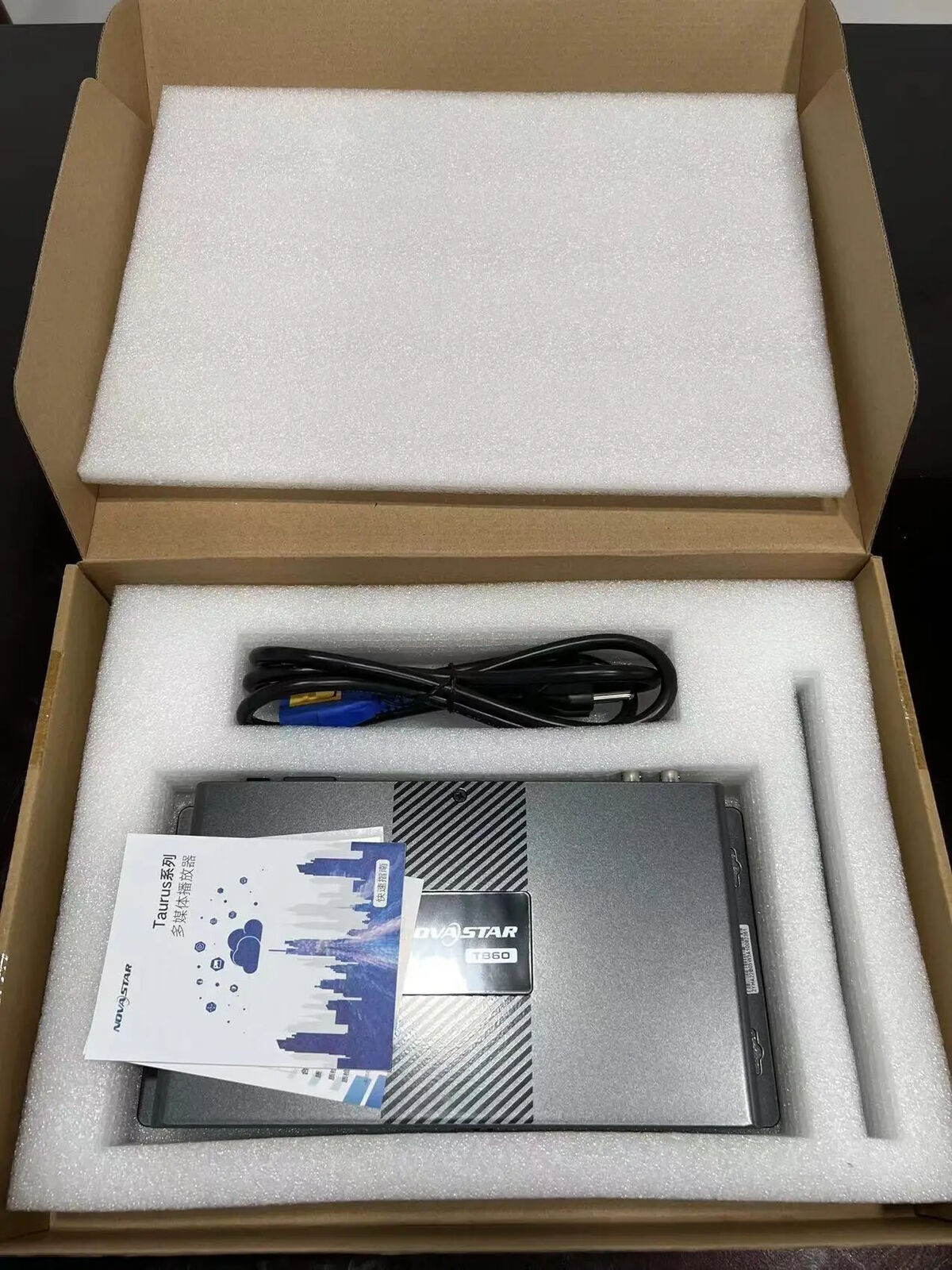 Tb60 LED Screen Controller 2.3 Million Pixels Loading Novastar Multimedia Player