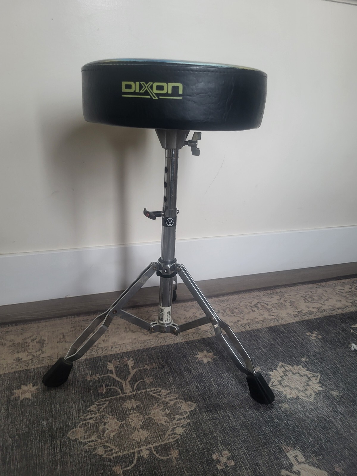 708 Dixon Light Double Braced Throne