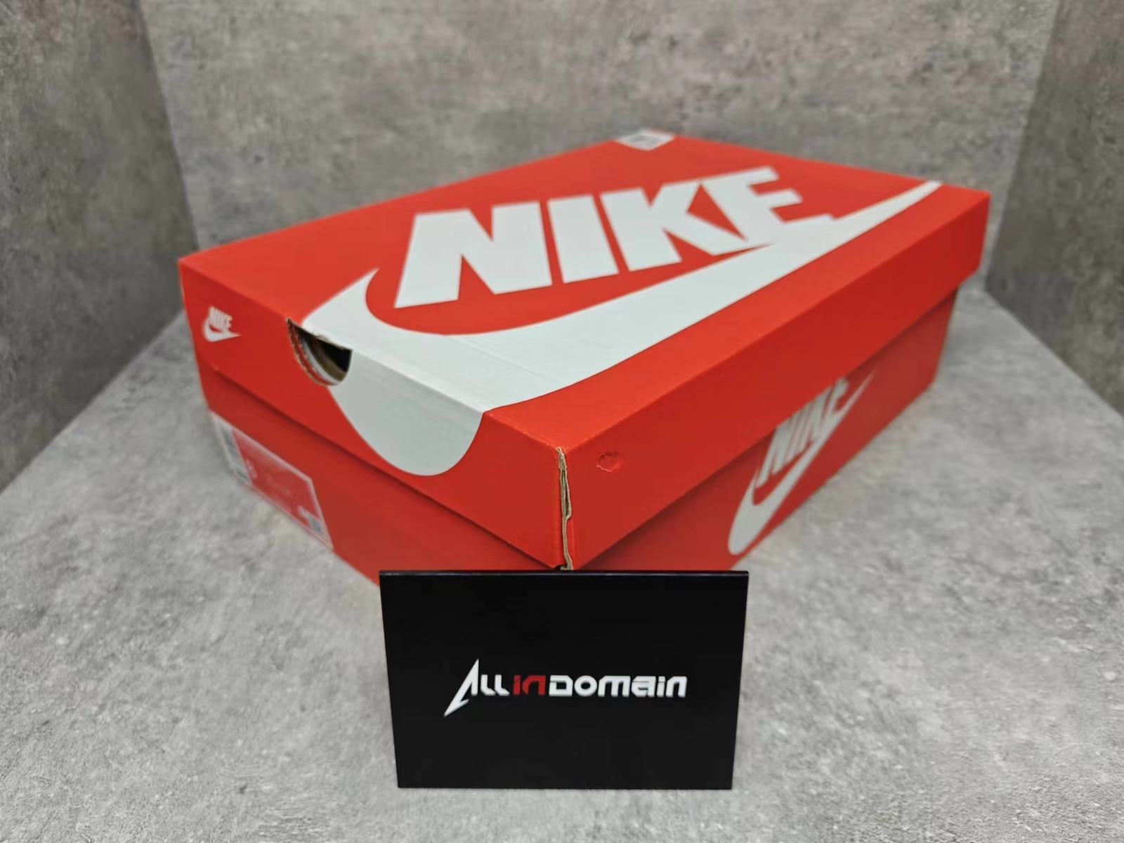 Level SS/New - Nike Air Max Pulse Roam Summit White Metallic Silver FZ5048-100
