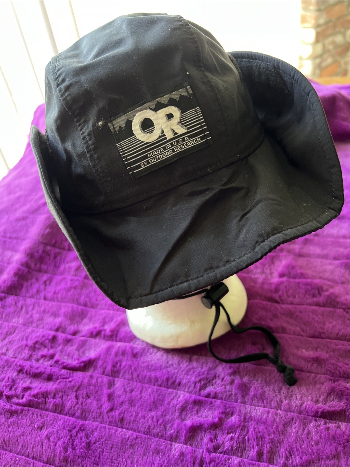 OR Waterproof Gore-tex Hat Size M, Black, Lined, Chin Strap, 3 inch Brim￼￼