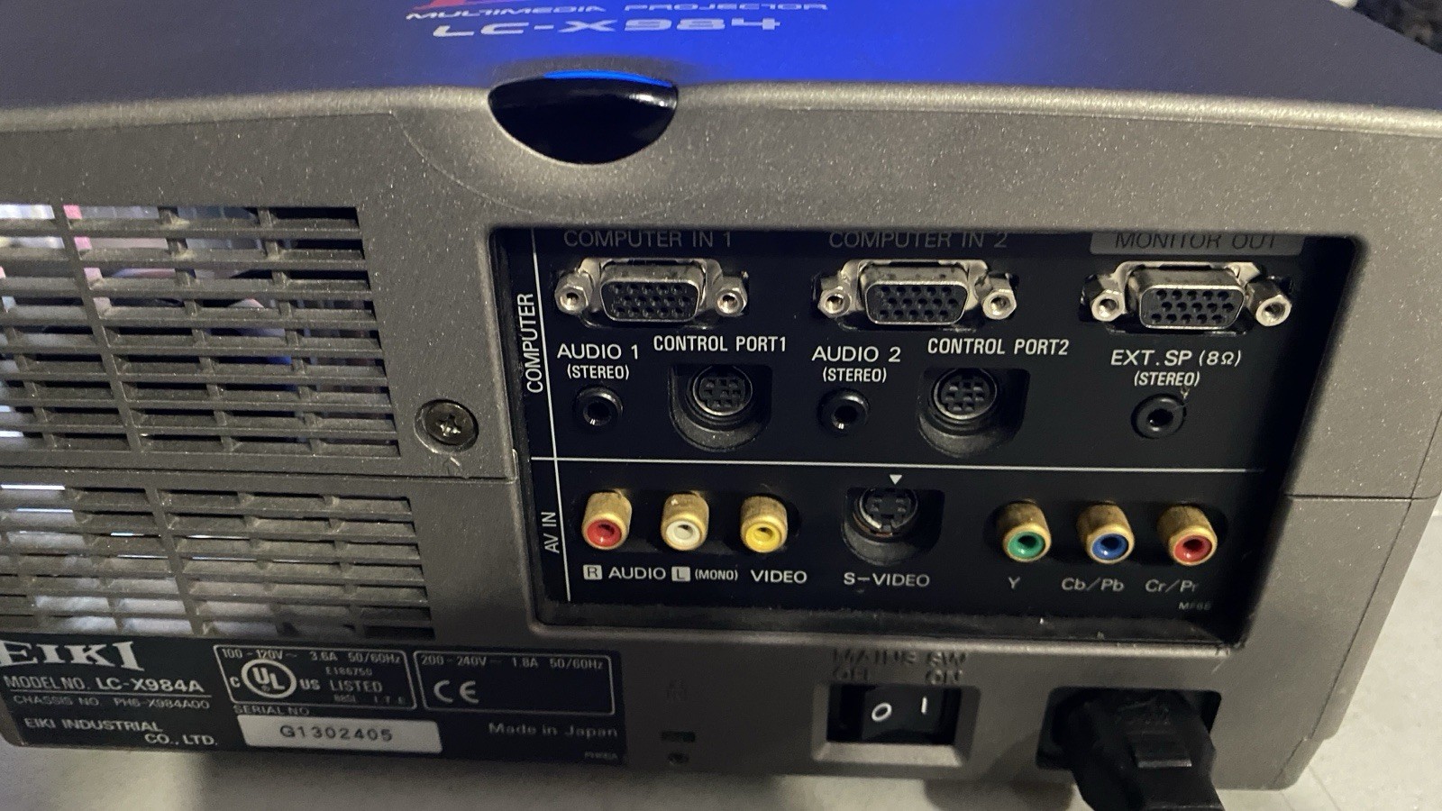 Eiki LC-X984 Digital Multimedia LCD Projector