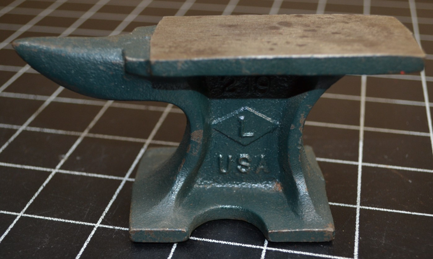 L-219 - HOBBY ANVIL - MINIATURE ANVIL - MIGHT BE MADE BY LITTCO