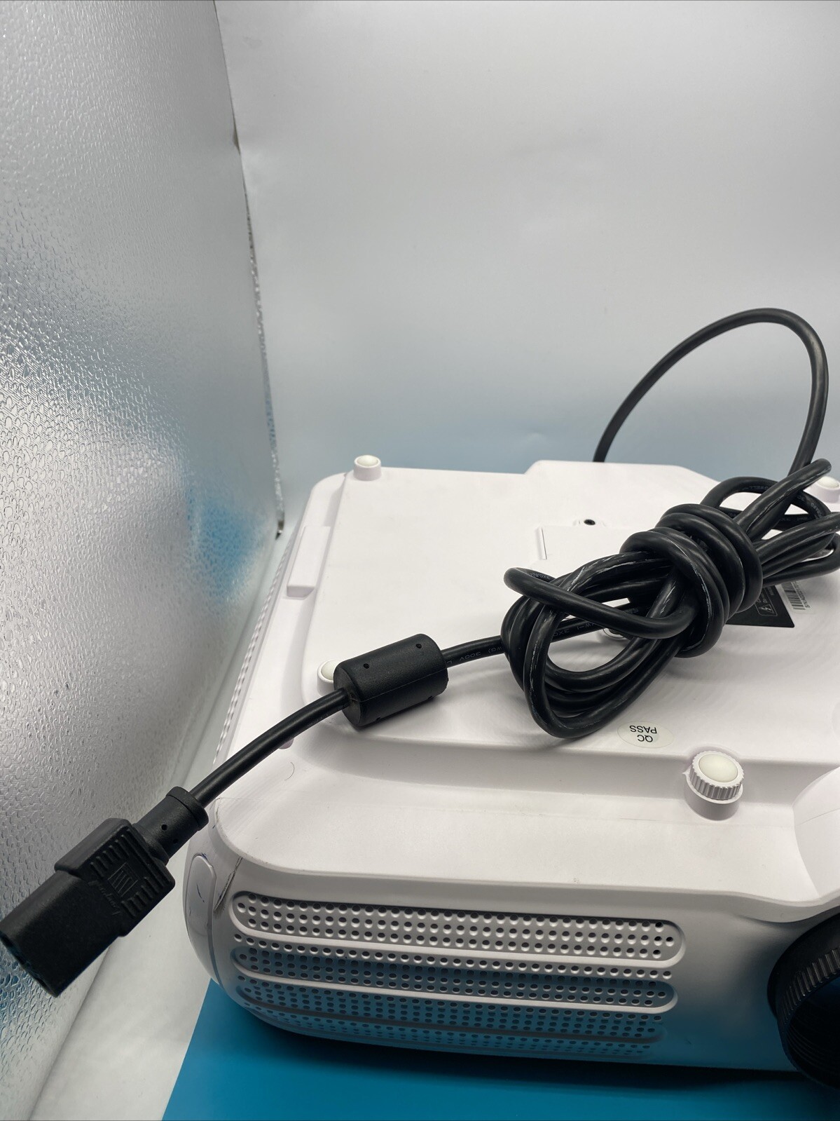 McLaron Projector ML-1050 8K Resolution - Unit Only No Remote