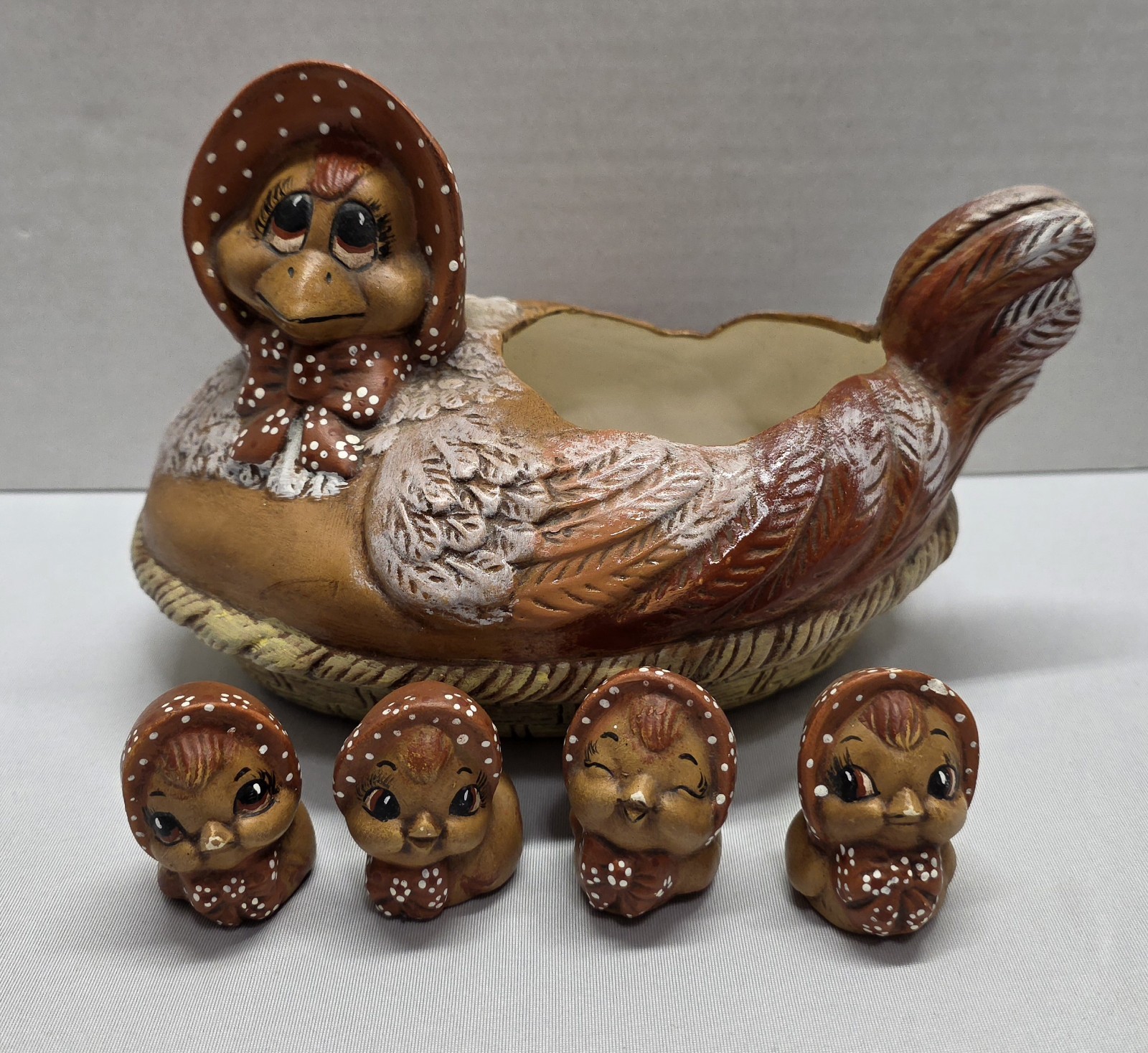 Vintage Ceramic Pottery Duck Nest  Bonnet 4 Babies Planter Dish Decor