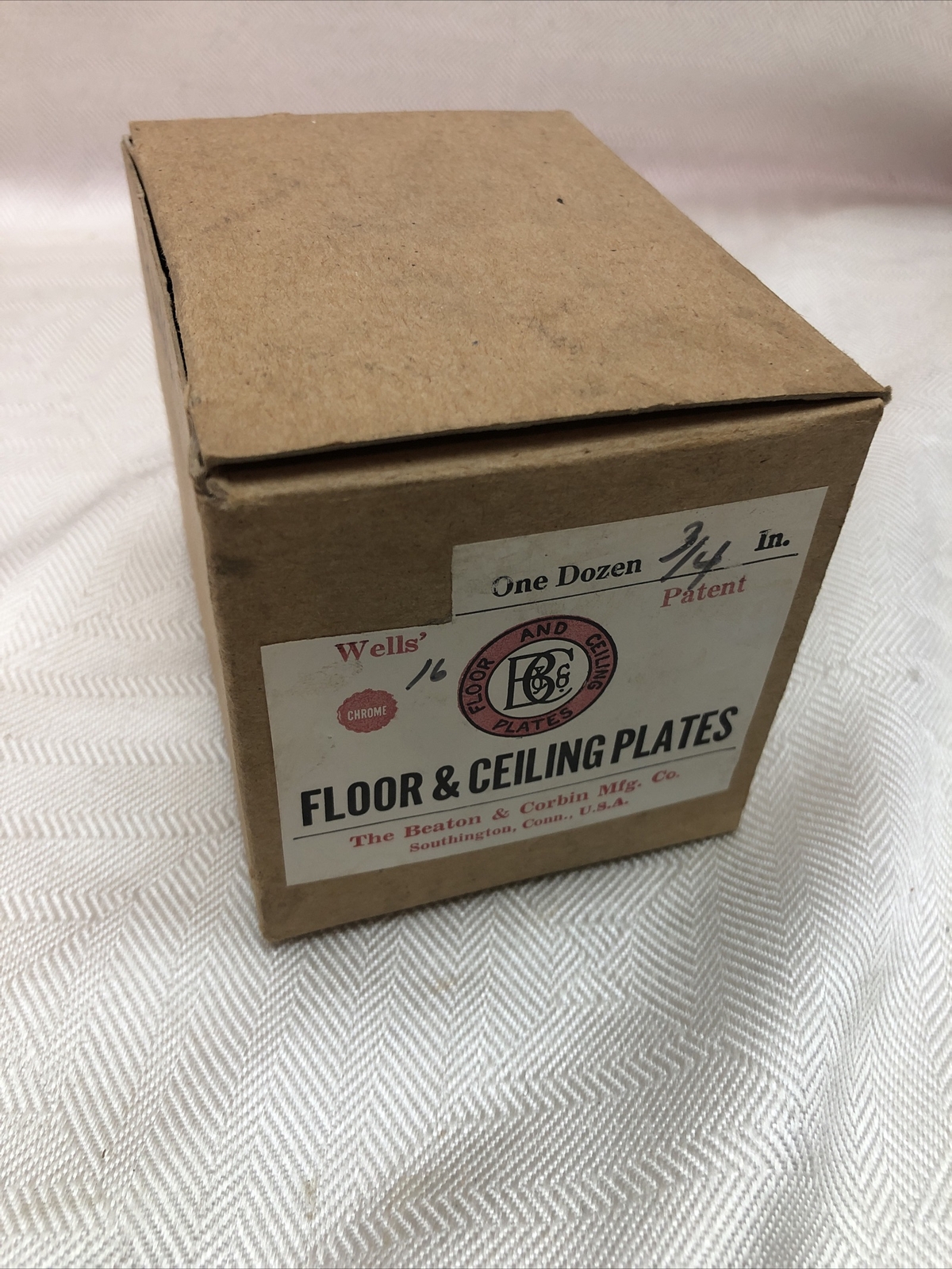 Box of 12 Floor & Ceiling Chrome 3/4 in Plates Beaton & Corbin Mfg. Co.