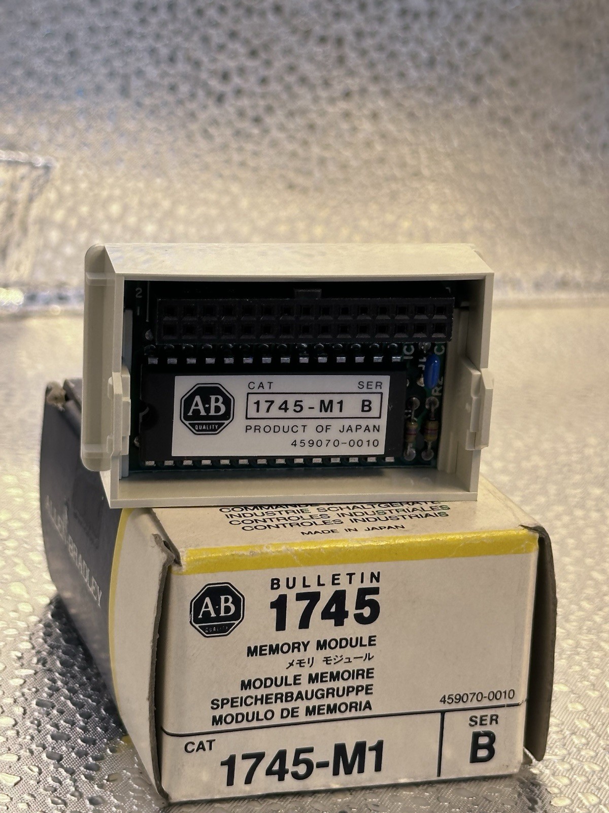 NEW ALLEN BRADLEY 1745-M1 MEMORY MODULE 1745M1