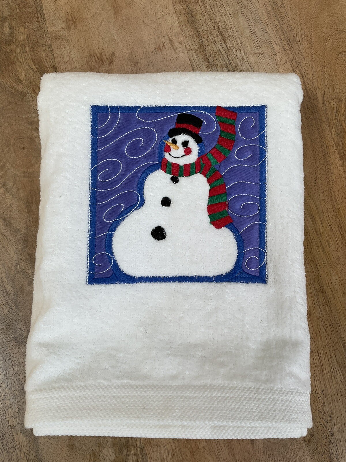 White Bath Towel w/Embroidered Snowman ~ 45” Long x 23” Wide ~ Cotton ~ New