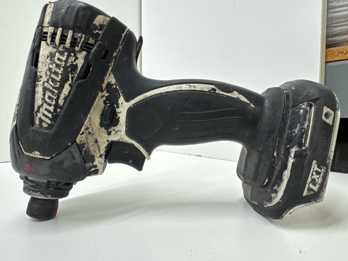 MAKITA IMPACT DRILL 1/4" (P06027568)