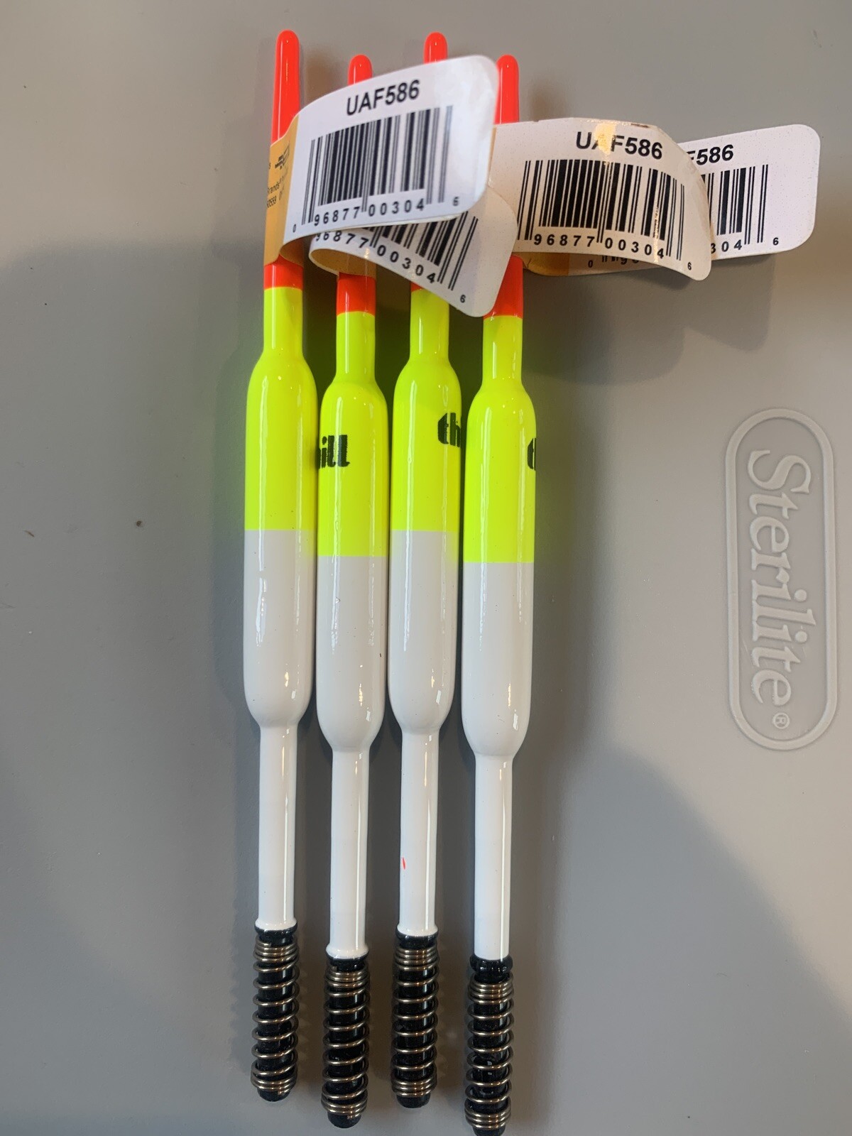 4 Pieces Thill UAF-586 America’s Favorite 3/8” Pencil Premium Balsa Float