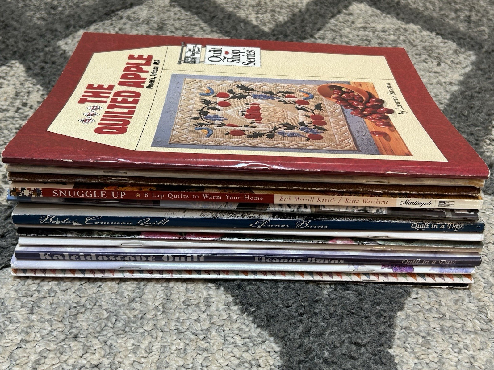 Nice Lot Of 13 Soft Cover Quilting Books The Patchwork Place & Quilt In A Day