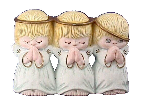 Hallmark PIN Christmas Vintage ANGELS PRAYING TRIO 1990s Holiday Brooch PLASTIC