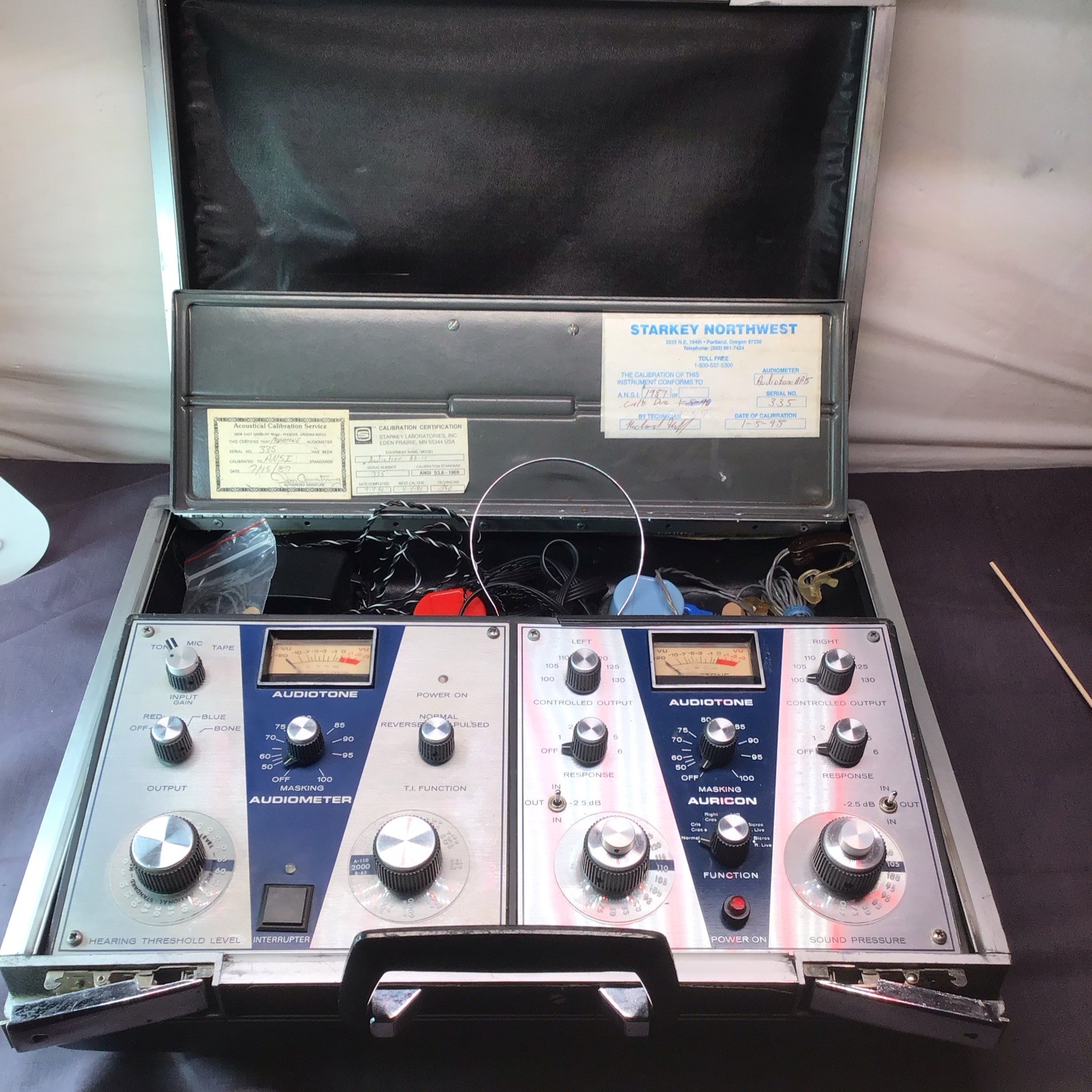 AURICON Audiotone AUDIOMETER LEAR SIEGLER AA-15 Hearing Clinical Test Generator