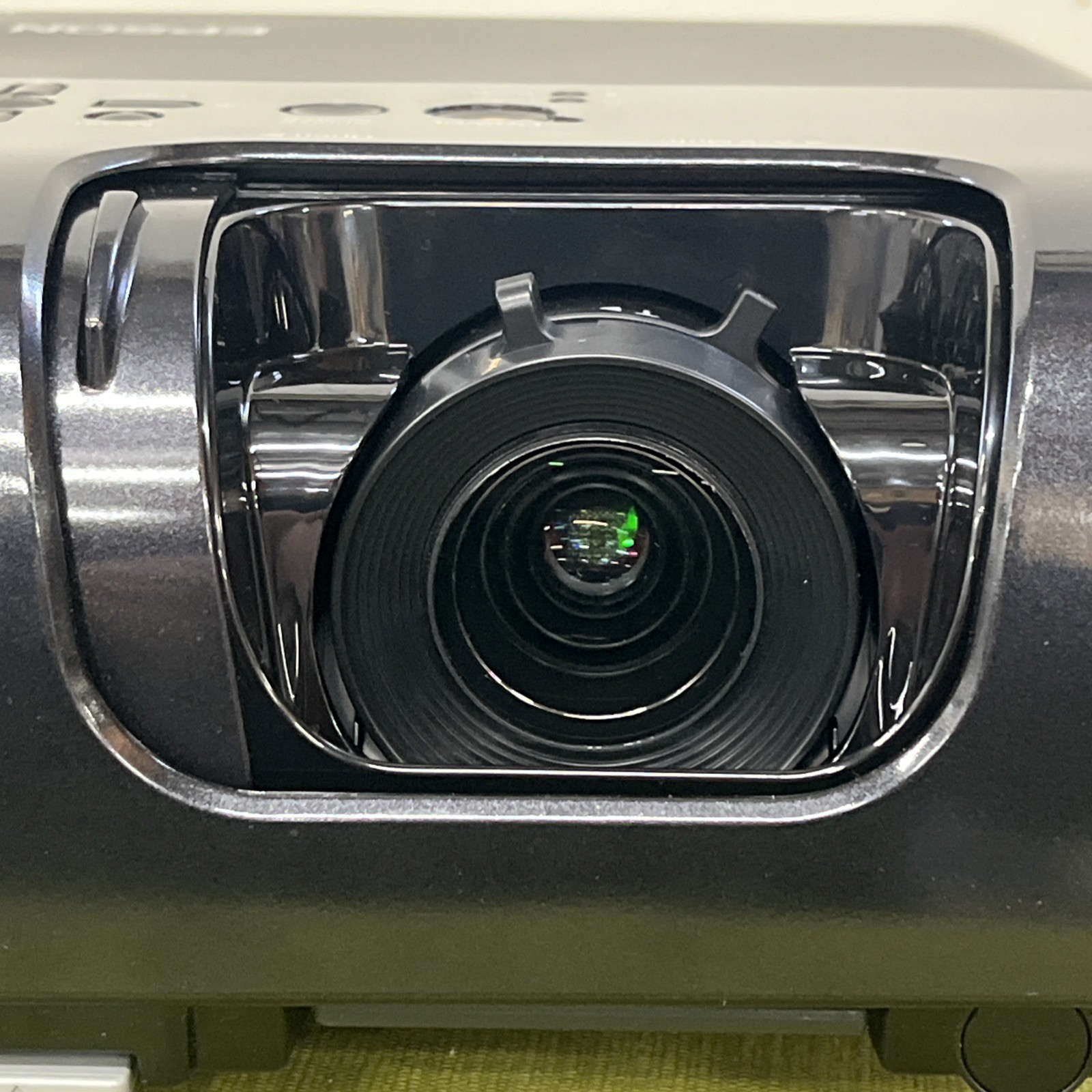 Epson Powerlite 77c EMP-X5 Projector w/Case & Remote (16 Lamp Hours)